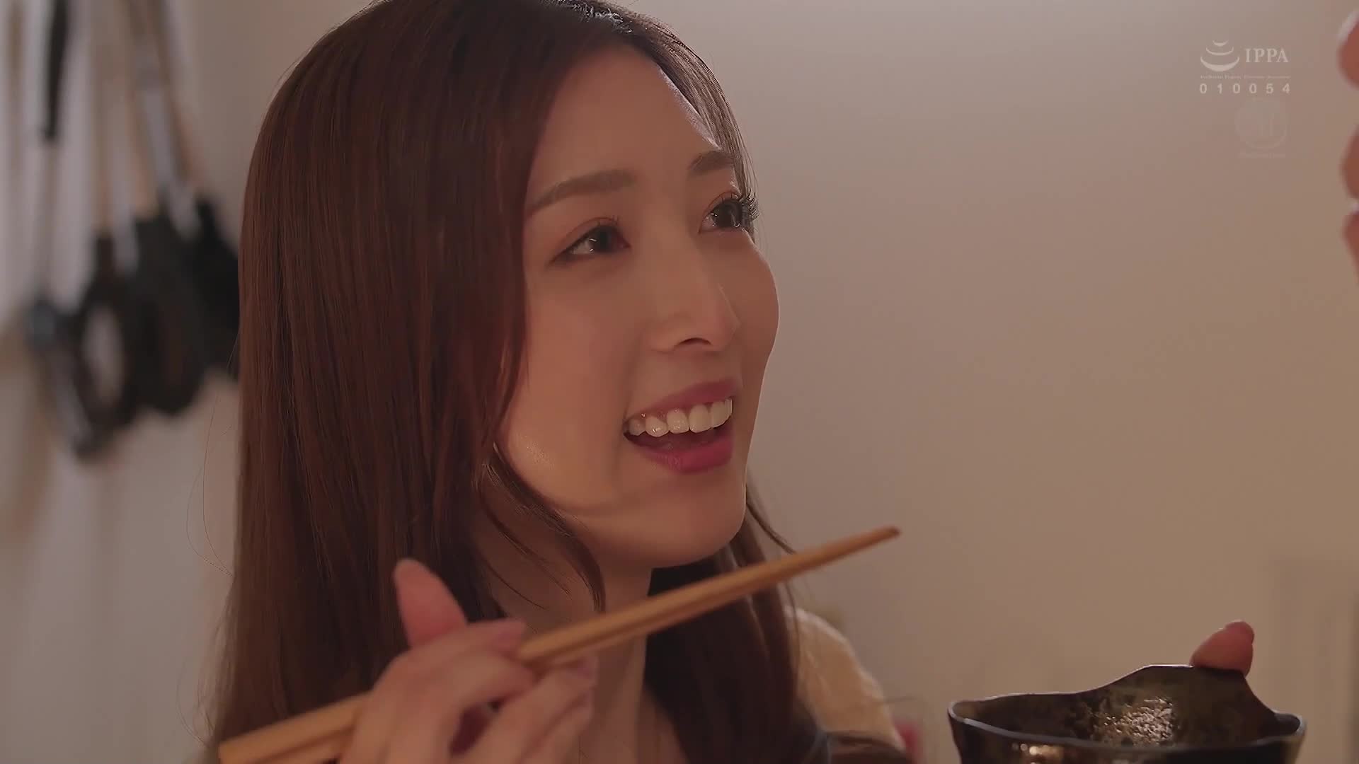 獲得鑰匙的人妻，在男子學生畢業前被內射的獨居公寓。 今井栞菜 - AV大平台 - 中文字幕，成人影片，AV，國產，線上看