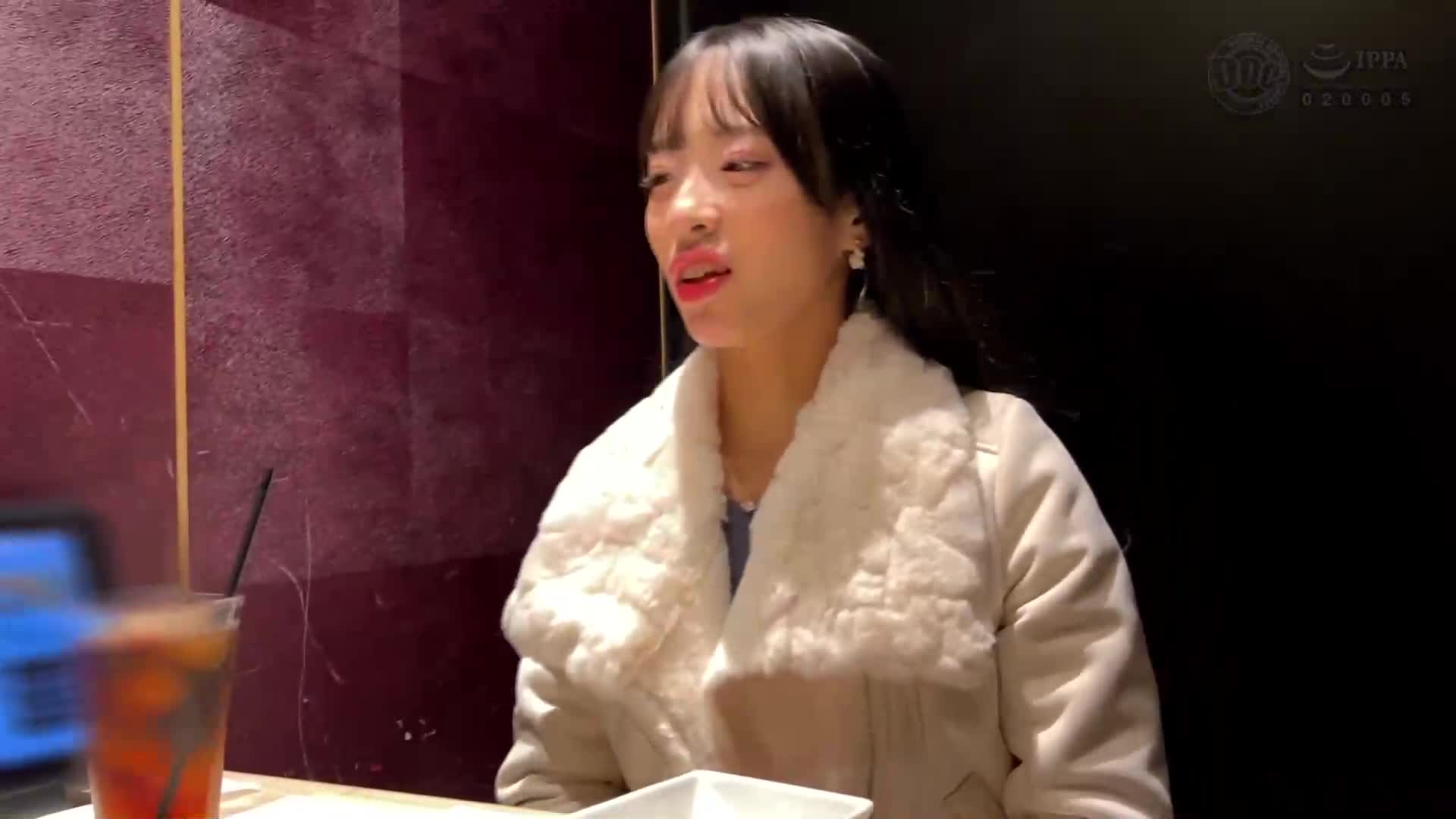 [A beautiful model-like JD streamer] Kinshicho boss appears as he buzzes with a cunning cosplay dance! She&#039;s cool, but when she drinks, she gets a lot of sex drive! A slender, beautiful body with a toned, slender look! Her big butt from her waistline is too sexy! Two consecutive creampies with hip m... - AV大平台-Chinese Subtitles, Adult Films, AV, China, Online Streaming