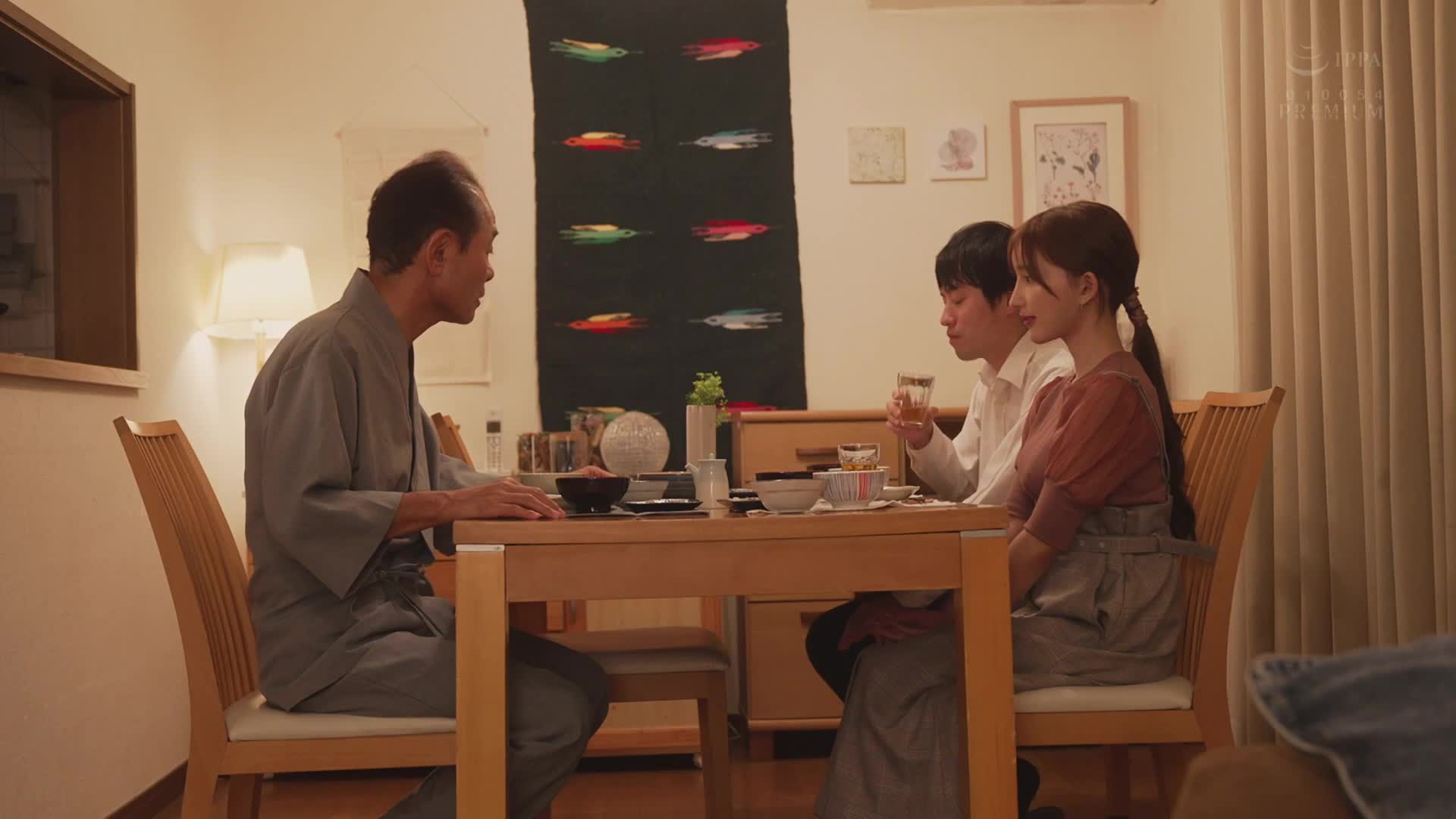 可怜是我（继父）的肉便器。当种子无能的儿子在洗澡20分钟的空档时...我用无尽的抽插连续内射让她怀孕。楪可怜 - AV大平台-中文字幕,成人影片,AV,国产,线上看