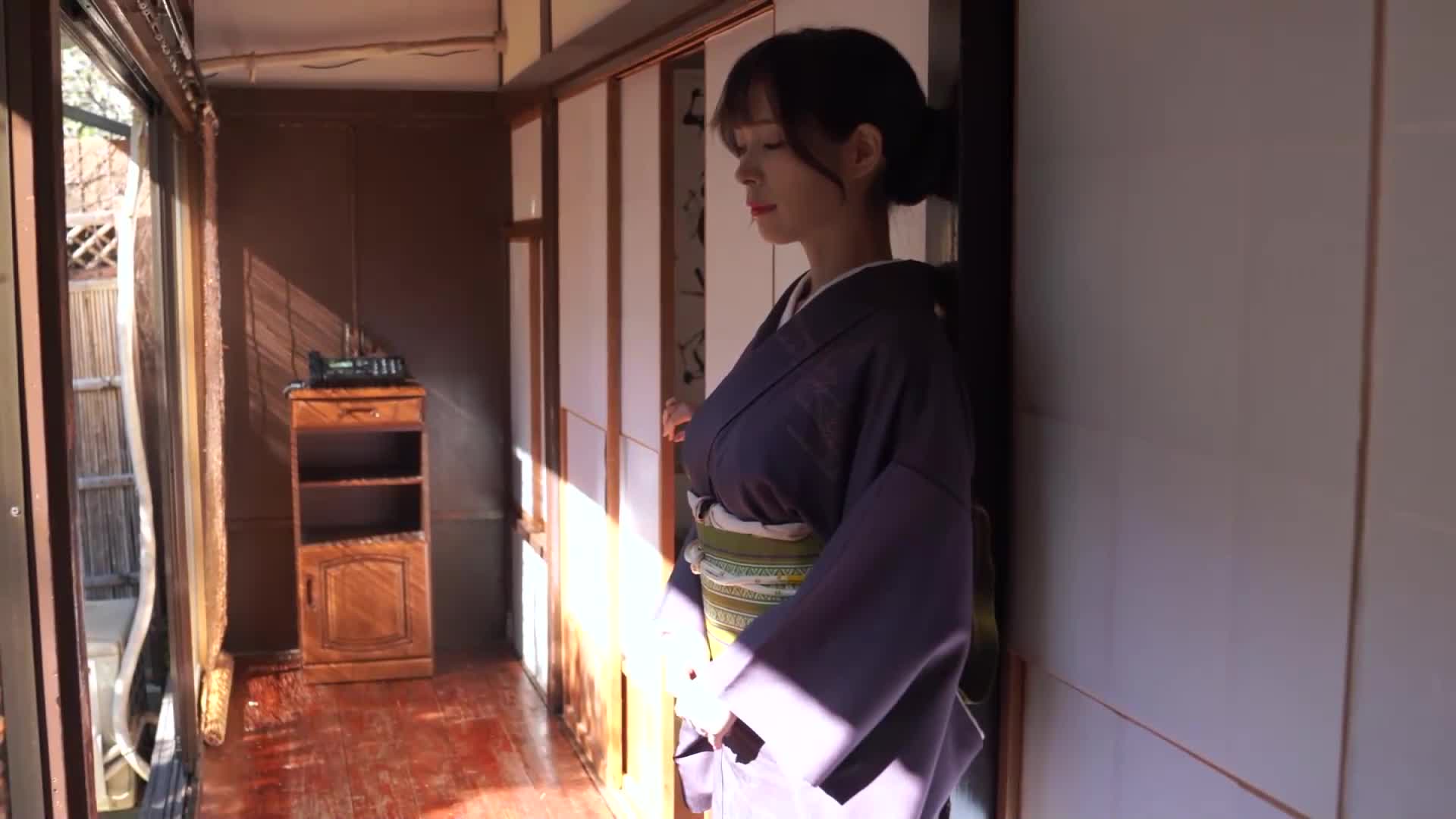 大学社团每年固定活动的古民宿住宿打工…与美丽女老板和打工伙伴的同班同学发生秘密的偷情性爱三角关系 - AV大平台-中文字幕,成人影片,AV,国产,线上看