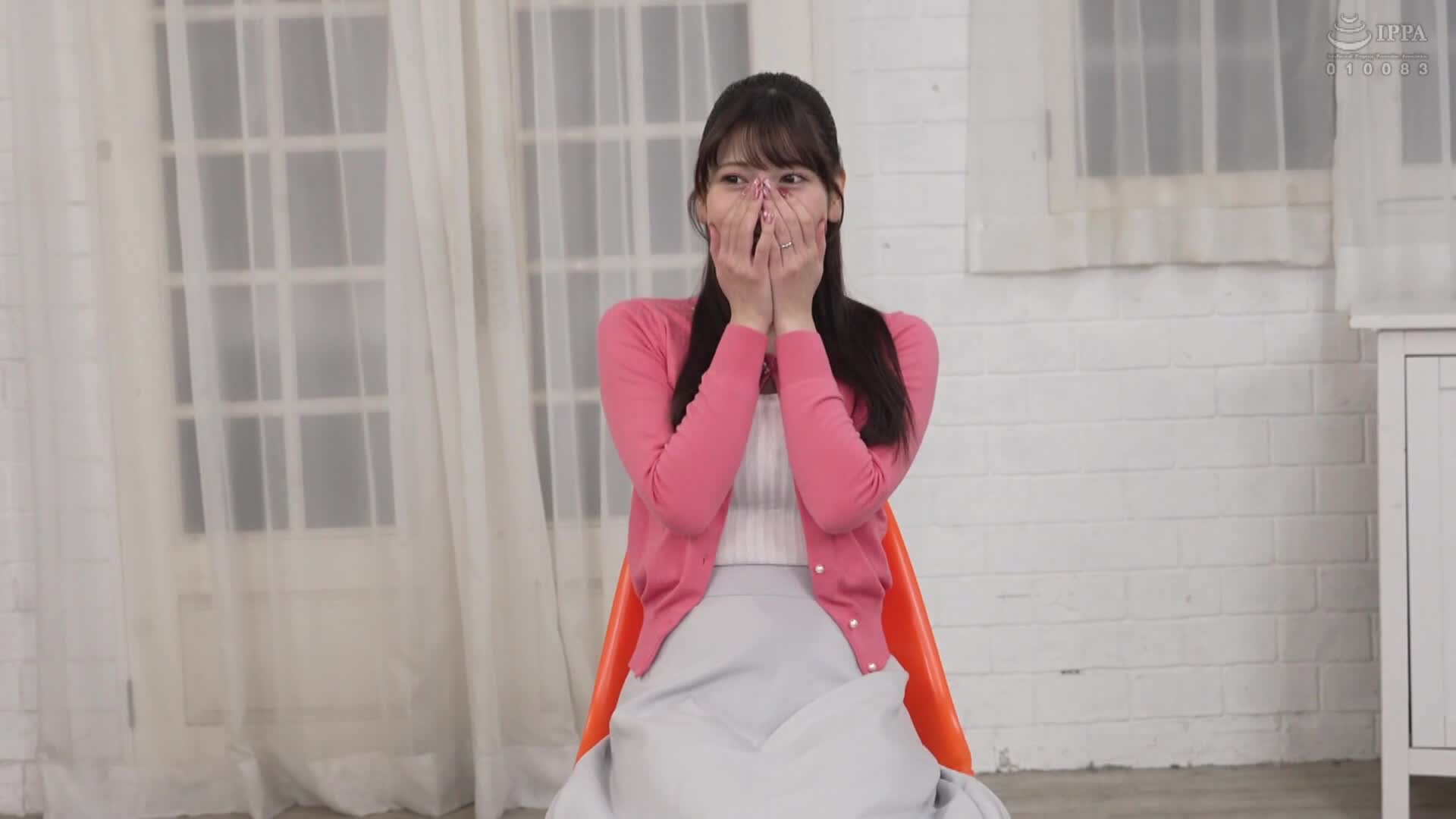 一般男女監控AV 人妻限定！用眼罩濃厚深吻來猜猜誰是丈夫！猜錯就立刻大雞巴即時插入！第一次連續深吻讓舌頭緊密纏繞，久違的陰道瞬間濕潤，即使在丈夫面前也無法停止高潮！！ - AV大平台 - 中文字幕，成人影片，AV，國產，線上看