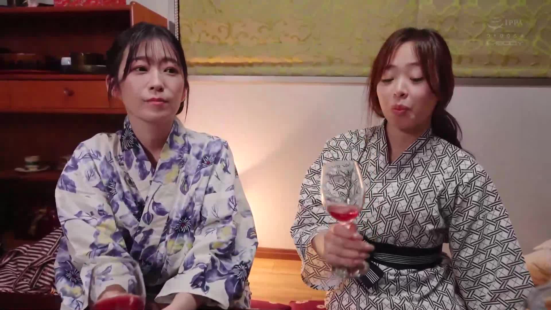 「因为她是她的姐姐，所以不算是出轨」在和她一起和另外一个人去温泉旅行时，她展现出母性满满的巨乳诱惑！在她面前被逆NTR的我，柏木文香。 - AV大平台-中文字幕,成人影片,AV,国产,线上看