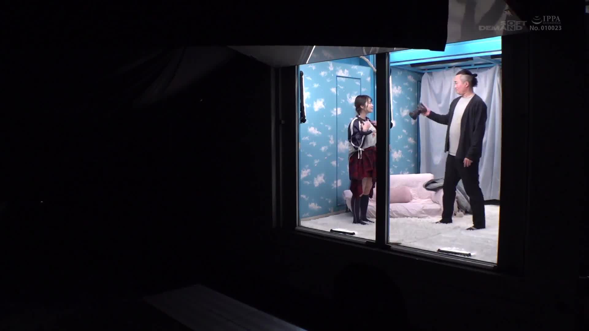 逆轉魔法鏡號第11部分 向時髦女孩說：「可以幫我拍張照片嗎？」並帶著想滿足被承認的素人女孩進入魔法鏡號，將魔法鏡逆轉，在素描會場上進行現場性愛大公開的計畫！ - AV大平台 - 中文字幕，成人影片，AV，國產，線上看