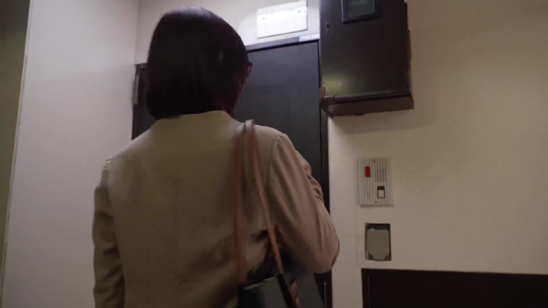 Six big-breasted secretaries are involved in a creampie orgy with everyone involved, and stimulate the &#039;matched&#039; employees&#039; &#039;feeling&#039; and recover their full erection! - AV大平台-Chinese Subtitles, Adult Films, AV, China, Online Streaming