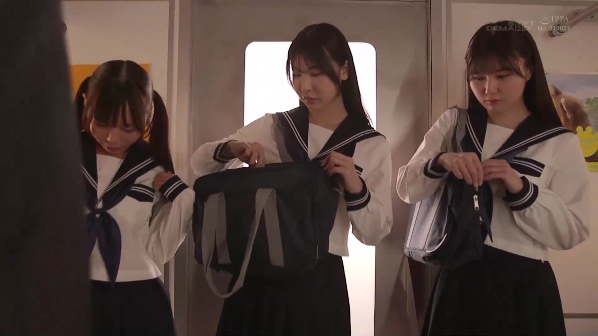 【超級房間結界】後宮SPECIAL～這列火車·學校大樓裡全由我掌控哈哈！～純情的女子高中生被我用淫蕩控制成為順從的淫蕩洗腦支配 - AV大平台 - 中文字幕，成人影片，AV，國產，線上看