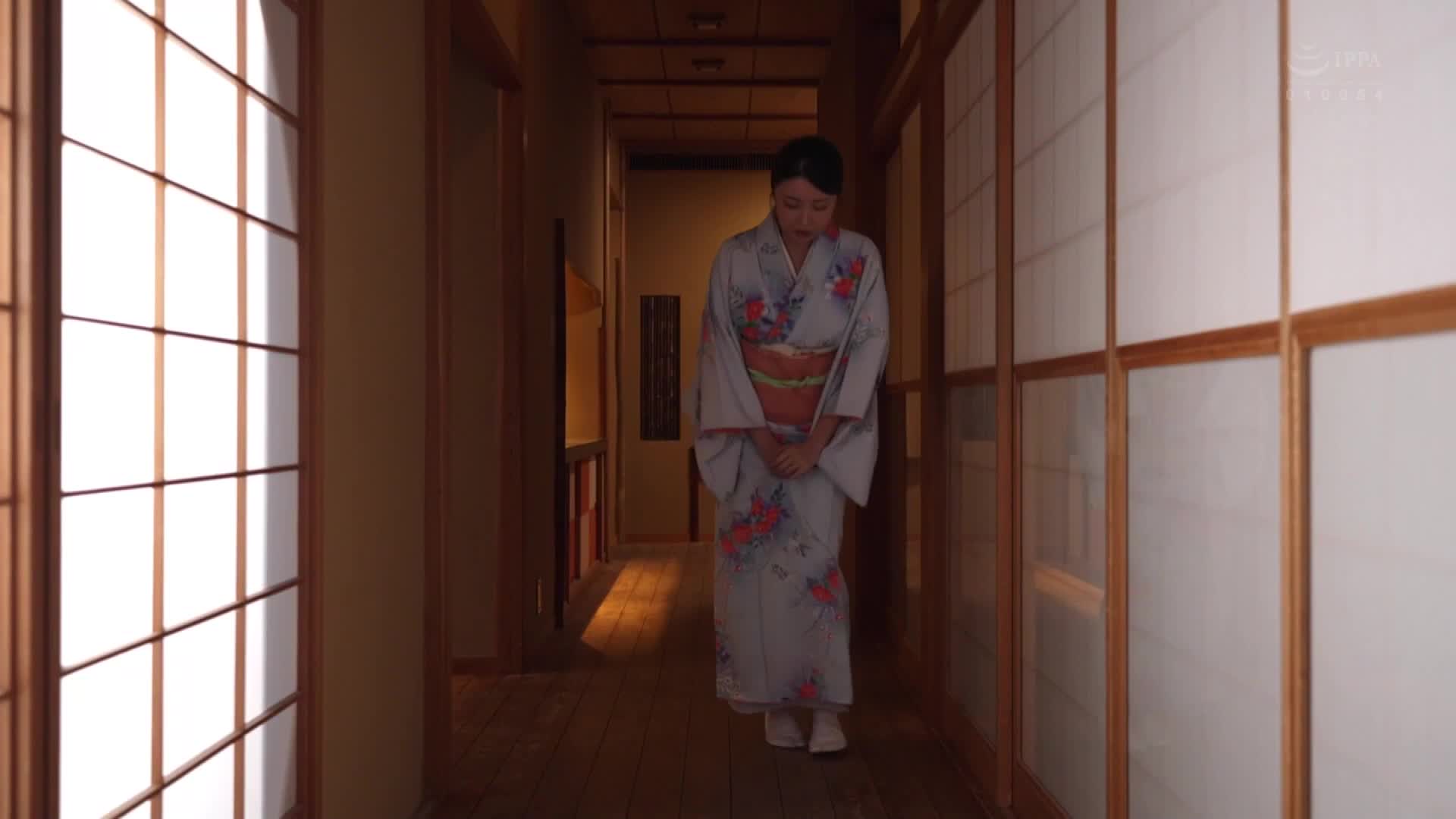 女将・不停地让绝伦亲父满足，浓厚的接吻服务持续让他高潮不断。欢迎来到评价为5.00的最高级淫乱旅馆『清润庄』。润宇瑠瑠 - AV大平台-中文字幕,成人影片,AV,国产,线上看