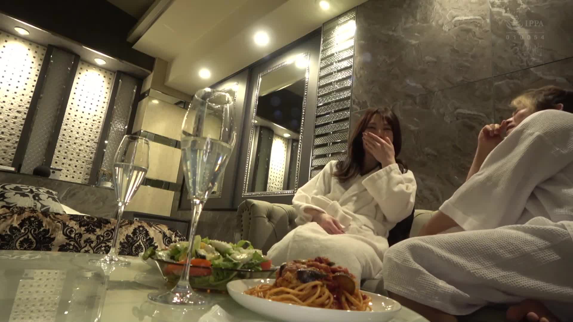 从入住到早晨，在情侣旅馆里不停地做爱，高潮不断的全部纪录性爱【无剧本＆无工作人员】 相叶美沙子 - AV大平台-中文字幕,成人影片,AV,国产,线上看