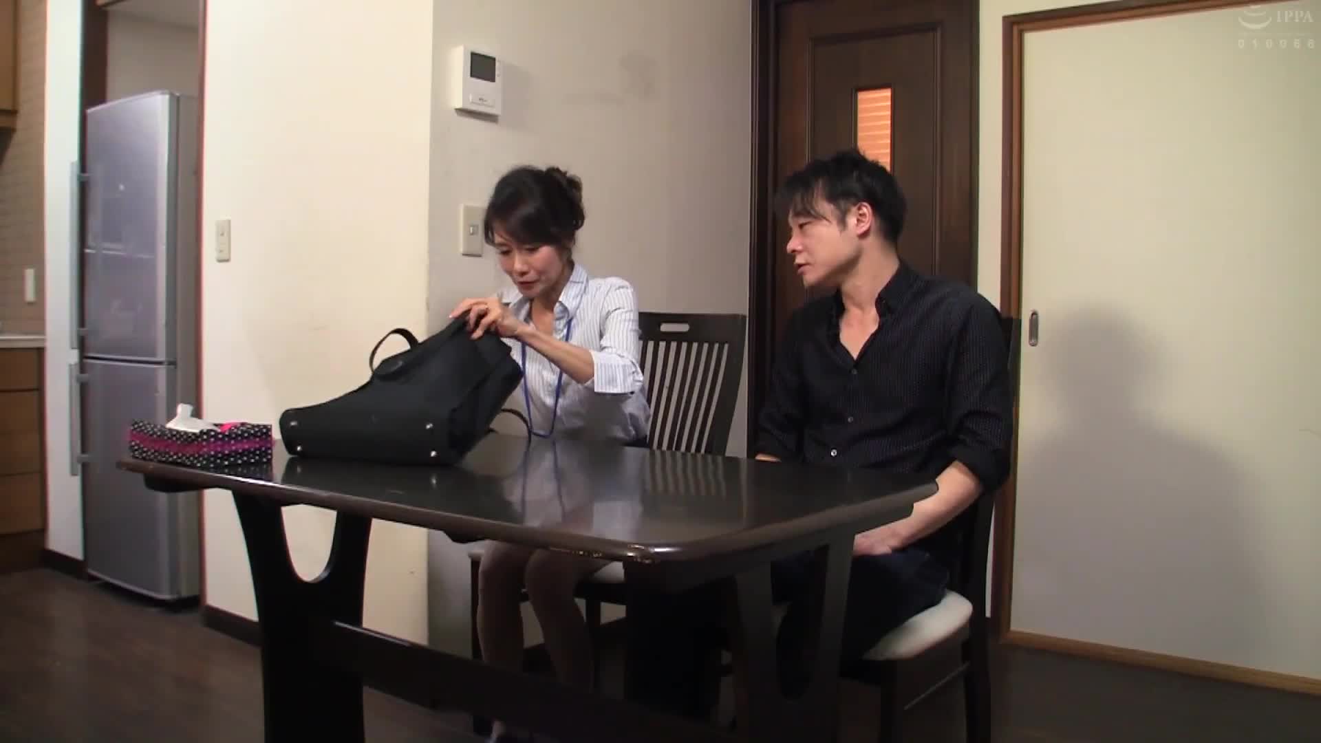 I showed the sales lady an erect cock and asked her to give a sex service, &quot;Are you just giving me a blowjob...&quot;, and what kind of ending would happen? ? 4 hours - AV大平台-Chinese Subtitles, Adult Films, AV, China, Online Streaming