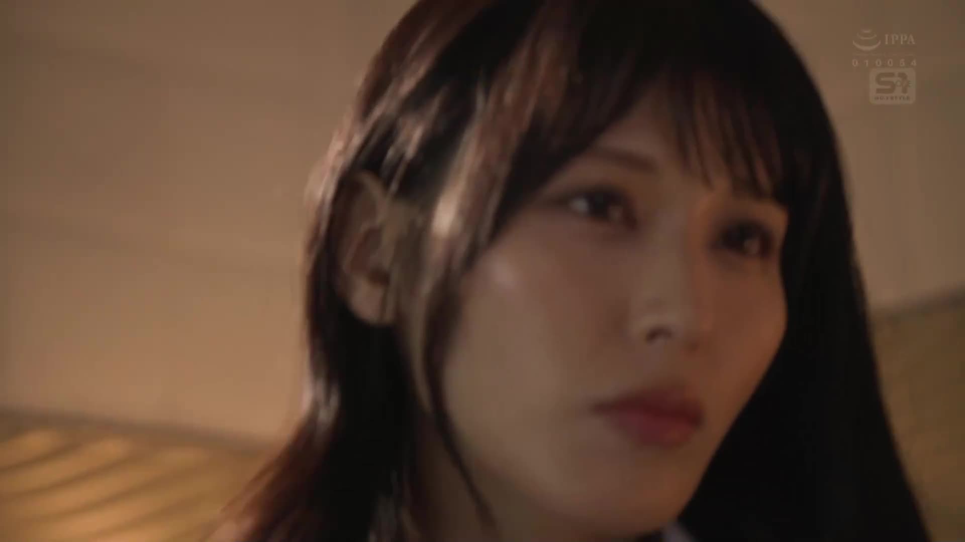 美丽的女上司和爱妻家的我，在同一个房间里只有一张床。在出差地被尽情榨取直到清晨的NTR共用房间 金松季步 - AV大平台-中文字幕,成人影片,AV,国产,线上看