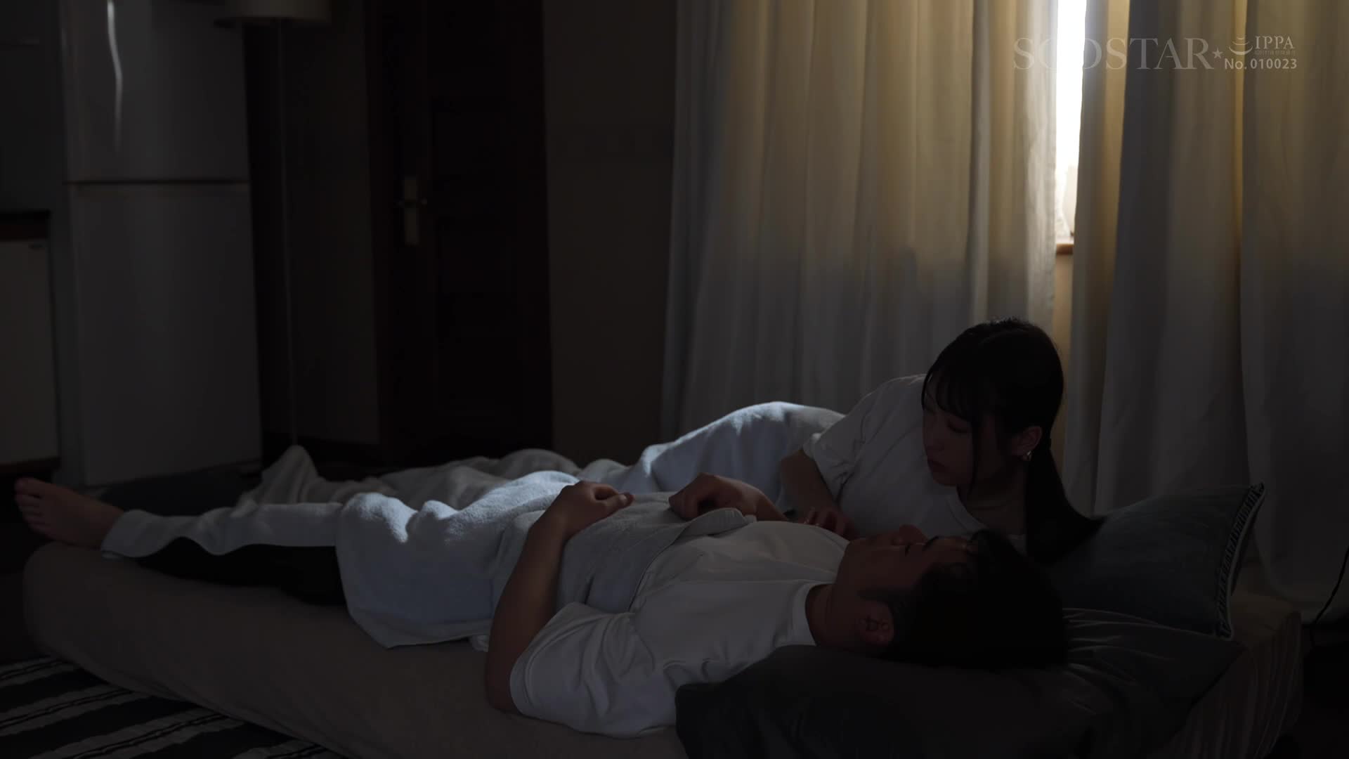 工廠勤務的宅男情侶 我們在她19歲生日買了蛋糕，在家裡舒適地度過了第一次過夜約會 意外地發現她有著修長美麗的身體，是一個淫亂的性愛怪物... 天音環奈 - AV大平台 - 中文字幕，成人影片，AV，國產，線上看