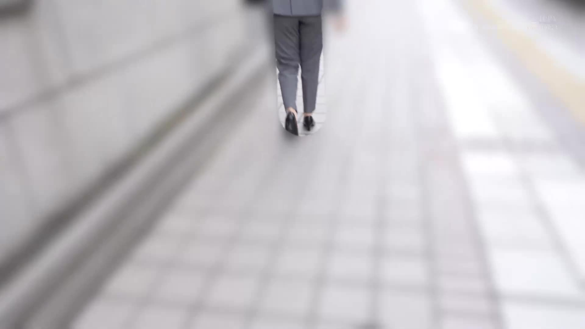 在都内的保險公司工作的F罩杯年輕妻子理財策劃師 三上咲 32歲 第2章 工作時間內的高潮不倫密會 - AV大平台 - 中文字幕，成人影片，AV，國產，線上看