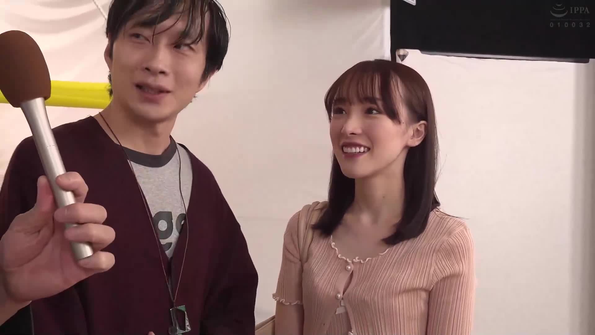 在男朋友面前！羞耻螃蟹走光夹娃娃机！瞄准豪华奖品，若失败即刻进行色情惩罚游戏，无限制地进行中出性爱！ - AV大平台-中文字幕,成人影片,AV,国产,线上看