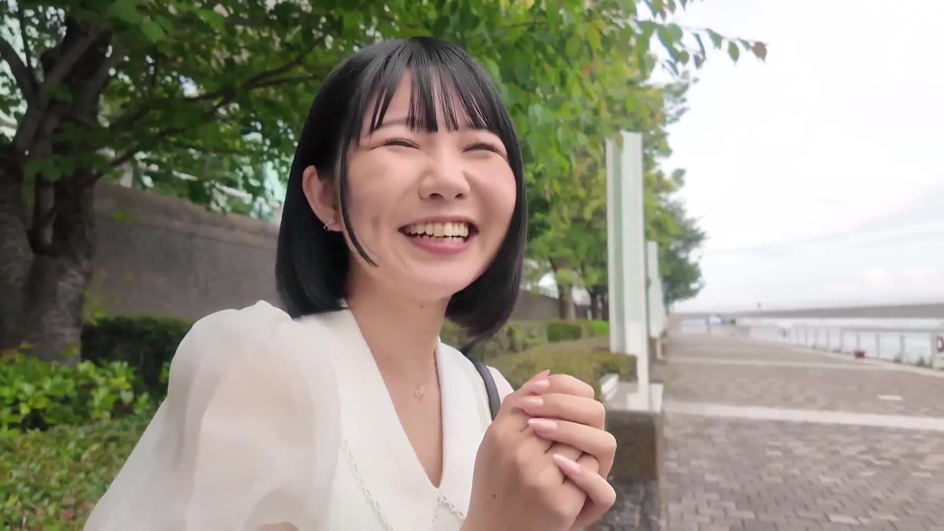 这样清纯的女孩！ ？短发美女喜欢大而硬的肉棒！ M气质的小百合在受虐时心跳加速！ ！ 【初拍】在网上报名参加AV→AV体验拍摄2442 - AV大平台-中文字幕,成人影片,AV,国产,线上看