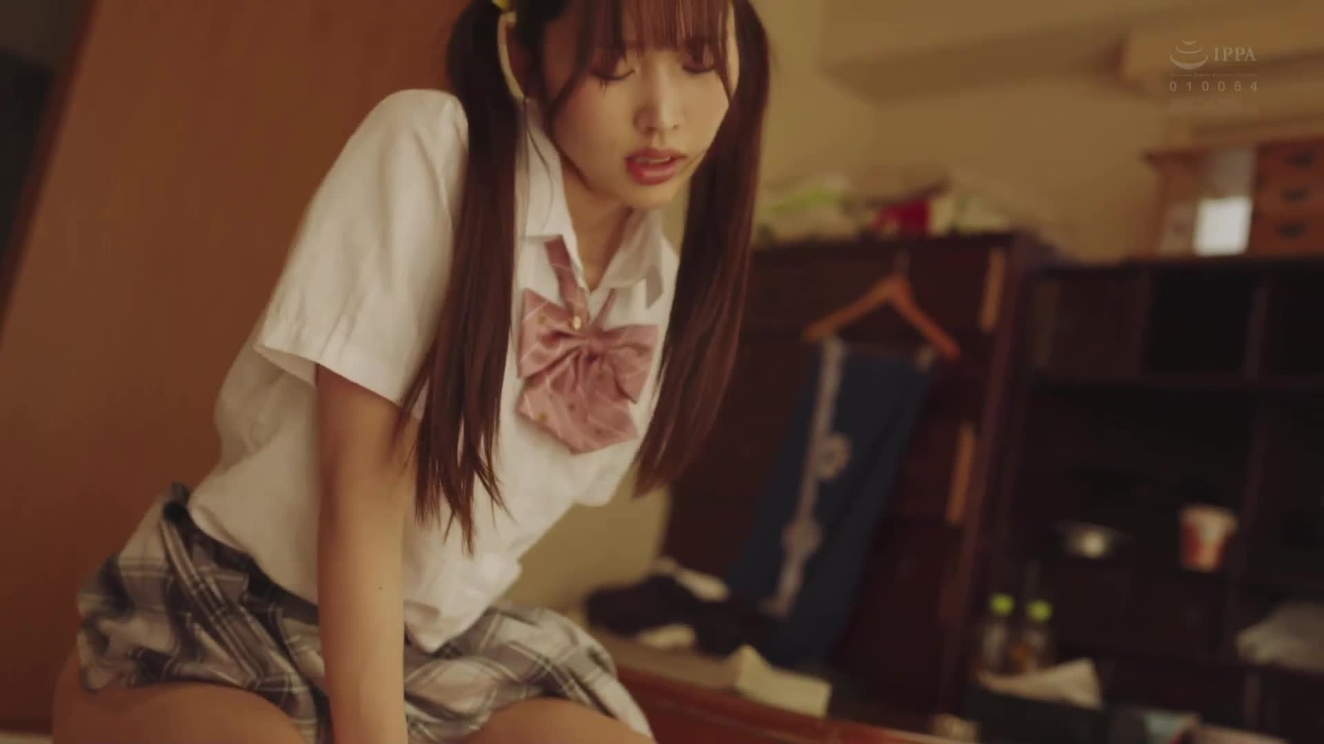 &quot;Let&#039;s have sex with your uncle!&quot; Rima Arai seduces the middle-aged neighbor&#039;s dick with a T-back and seduces it into an aphrodisiac FUCK. Rima Arai keeps shaking her ass with her anus exposed for three days and three nights. - AV大平台-Chinese Subtitles, Adult Films, AV, China, Online Streaming