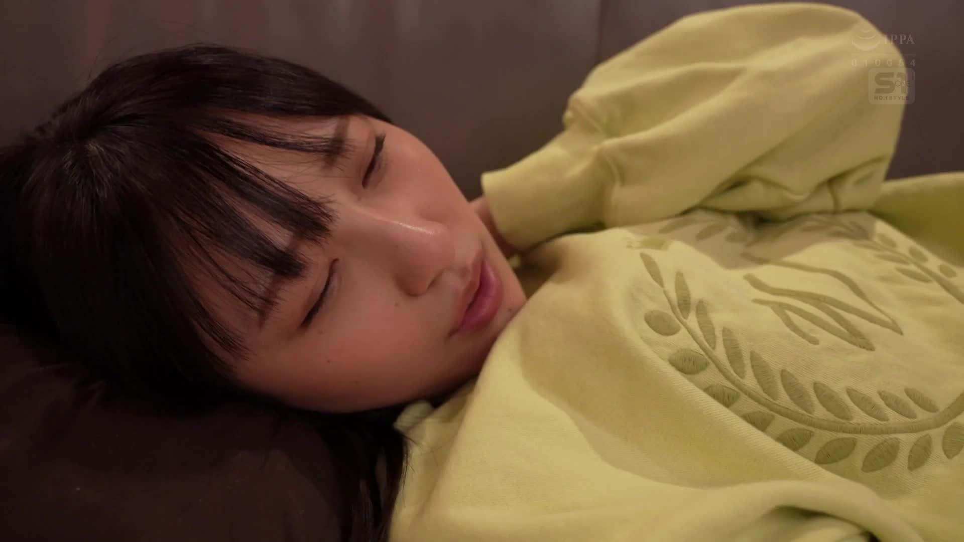 The manager of the part-time job and the female college student missed the last train...and indulged in sweet and heartbreaking sexual intercourse at a hotel. Naughty Pure Love Shared Room NTR Nozomi Araki - AV大平台-Chinese Subtitles, Adult Films, AV, China, Online Streaming