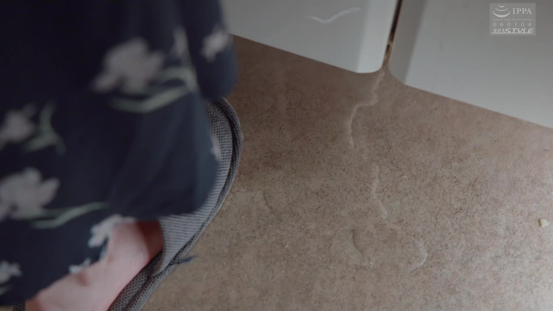 A married woman&#039;s ulterior motive... She wants to be beaten by force. 3 Fujisaki Purple - AV大平台-Chinese Subtitles, Adult Films, AV, China, Online Streaming