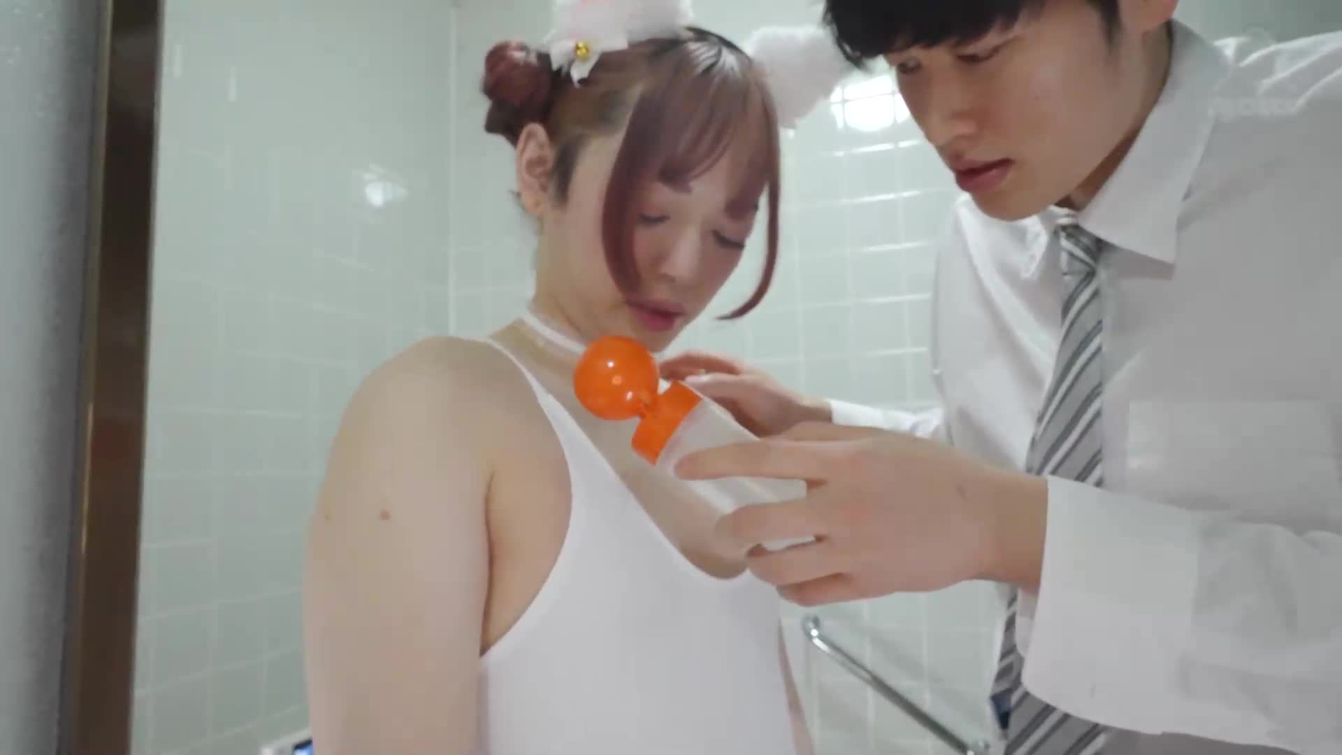 A story about an underground idol who hides his true gender and accidentally takes Viagra and has no choice but to ask his manager to take care of his fully erect dick and ejaculates 14 times in the three hours leading up to the concert. 123 Yuri - AV大平台-Chinese Subtitles, Adult Films, AV, China, Online Streaming