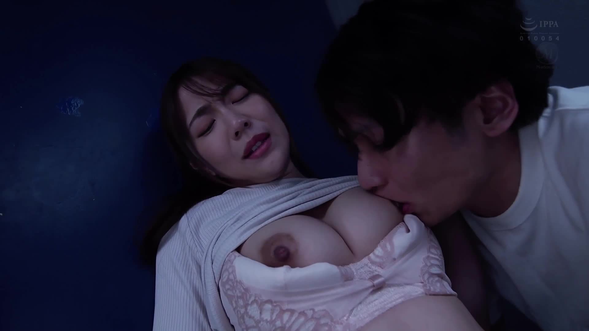 ``I have sex with my wife three days a week. A friend of mine was bragging to me, 5 days a week, and I ejaculated 20 times in total, 4 times each time, and seduced his wife. Aoi Ichino - AV大平台-Chinese Subtitles, Adult Films, AV, China, Online Streaming