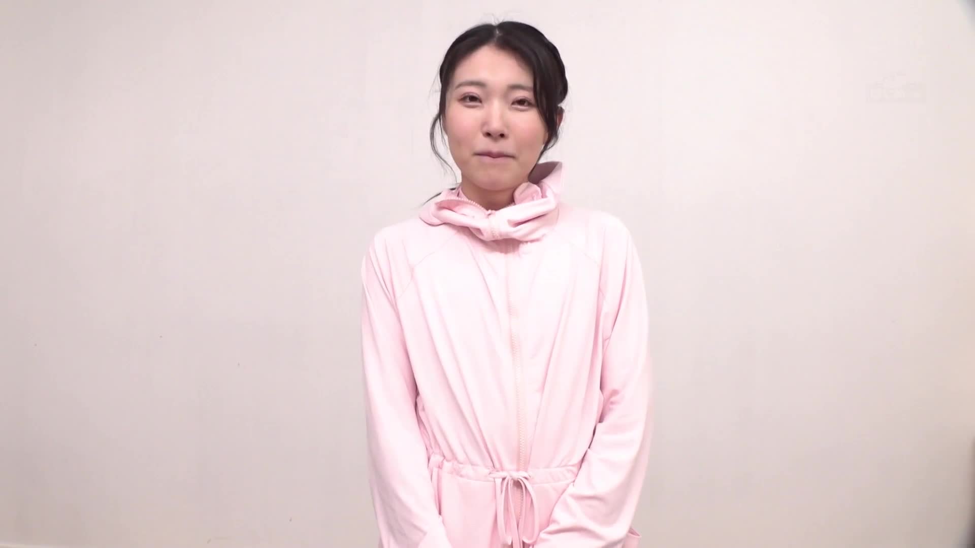 Super vibrating squat that penetrates the pussy! Lift the pull rod and challenge yourself to endure orgasm in a super high leg state! Sensitive premature ejaculation girl who gets orgasmic incontinence due to clitoral rubbing and vibration machine pursuit has raw creampie sex in a punishment game! - AV大平台-Chinese Subtitles, Adult Films, AV, China, Online Streaming