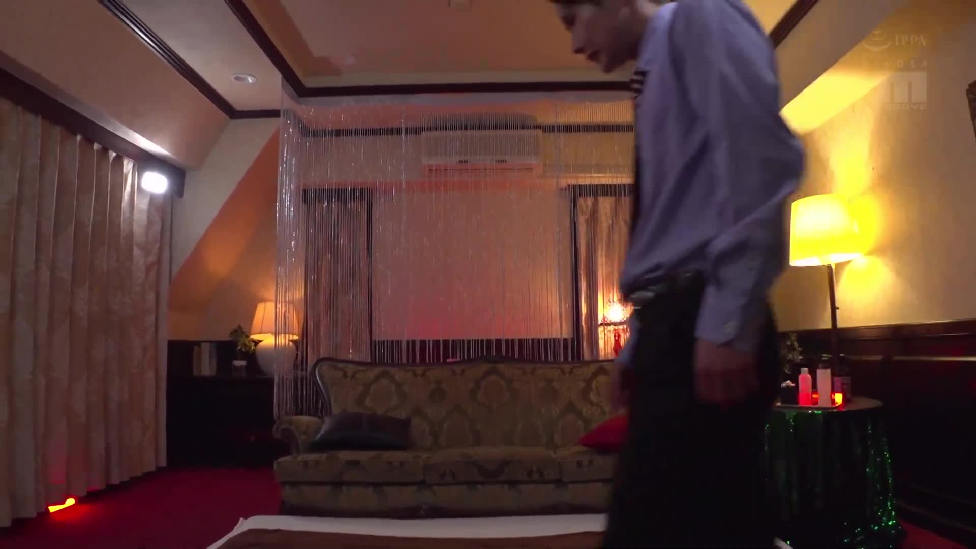 He gets so erect that his paper bread is about to burst... Karin Kitaoka, a rejuvenating men&#039;s esthetician who cums many times in a cute and extreme outfit with bruises - AV大平台-Chinese Subtitles, Adult Films, AV, China, Online Streaming