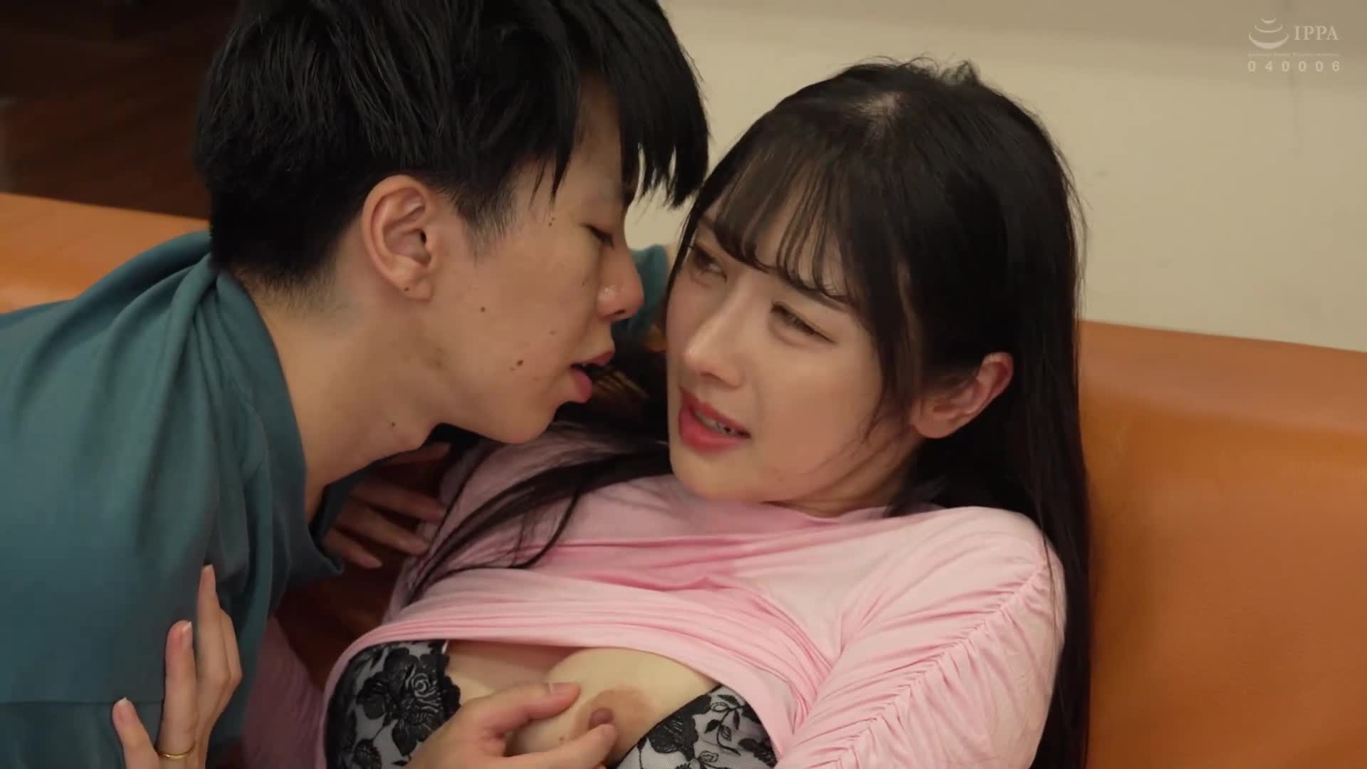 When I asked a chubby housewife who works at a family restaurant at my destination, &quot;Do you want to play games at my house?&quot;, she followed me, so I took her home and had raw sex with her, Yuika Onosaka. - AV大平台-Chinese Subtitles, Adult Films, AV, China, Online Streaming