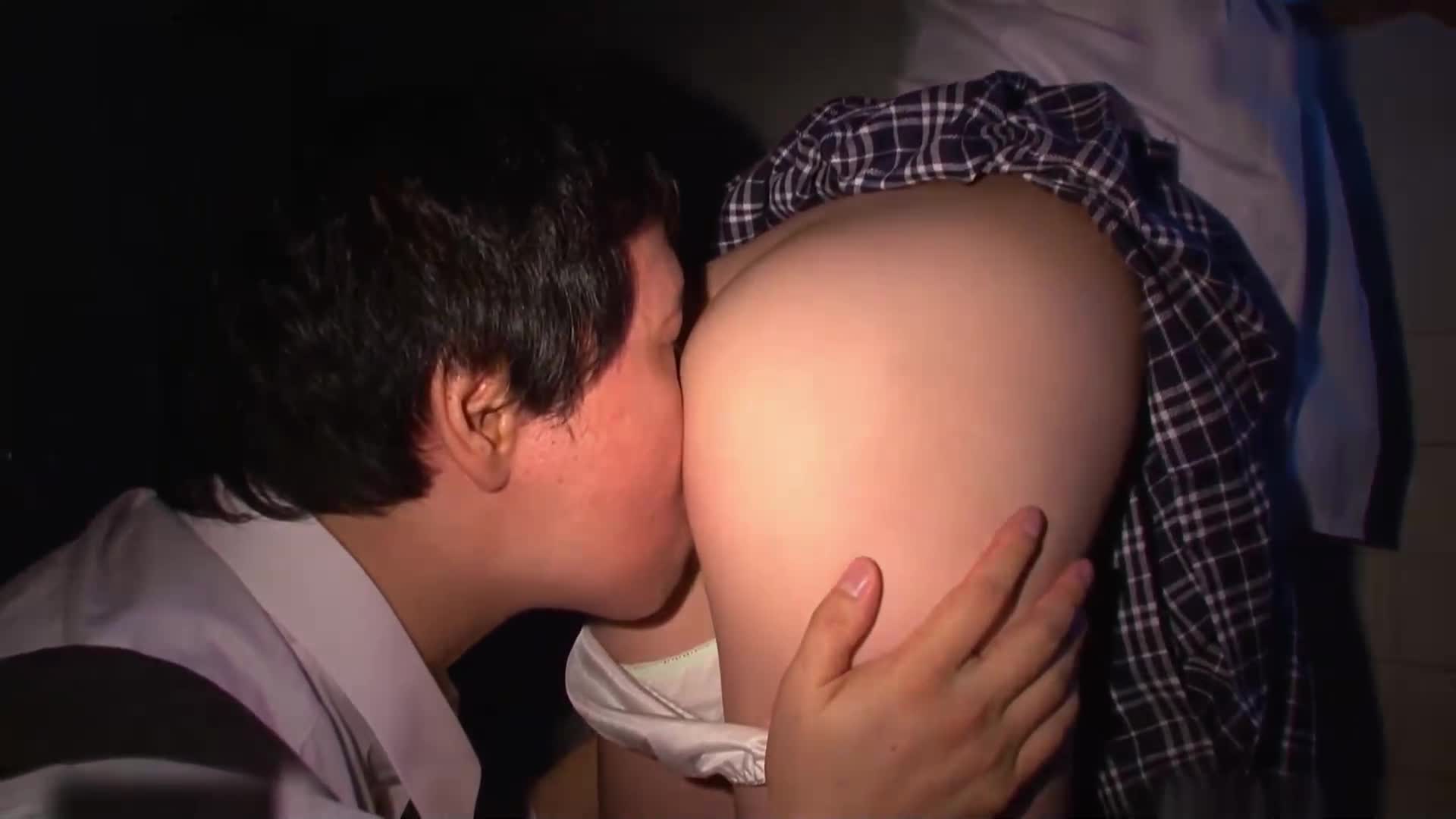 [AI解碼版]【最熱門】孕育圖書館淫亂 拒絕難以啟齒，滿足地在膣內射精，淫亂地墮落的地味巨乳女高中生 鈴木心春 - AV大平台 - 中文字幕，成人影片，AV，國產，線上看