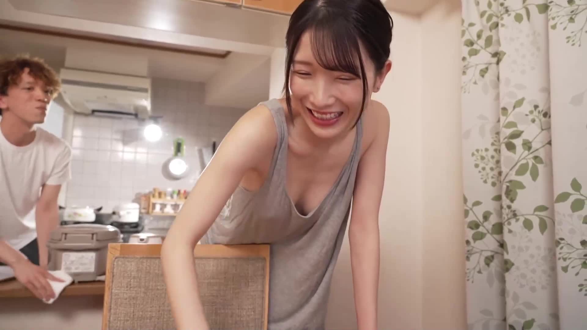 [AI解碼版]『不要…我…為什麼會露出這麼淫蕩的表情呢？※內心的聲音』溫柔軟弱的義姐每天被搔癢，變成敏感女孩並露出低級表情 - AV大平台 - 中文字幕，成人影片，AV，國產，線上看