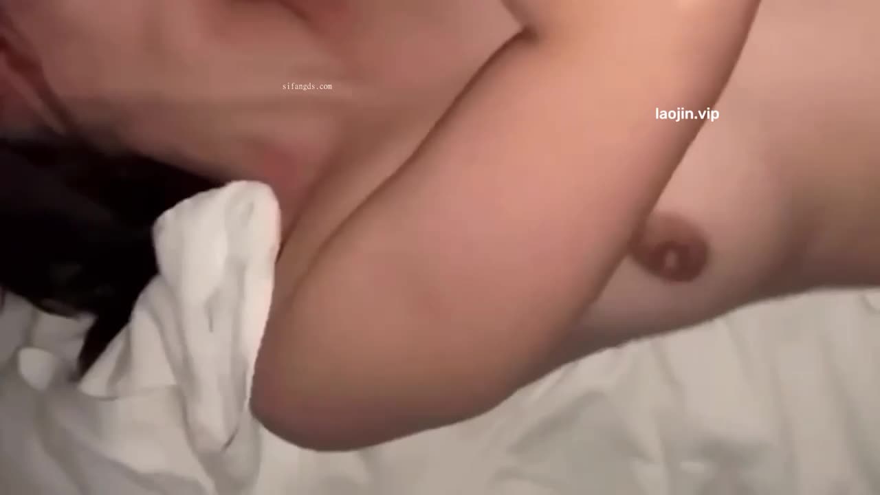 富二代約炮大神【fKabuto】，約炮 嫩妹女大學生 空姐少婦 完美露臉，床上小淫娃淫叫 叫的讓人受不了 - AV大平台 - 中文字幕，成人影片，AV，國產，線上看