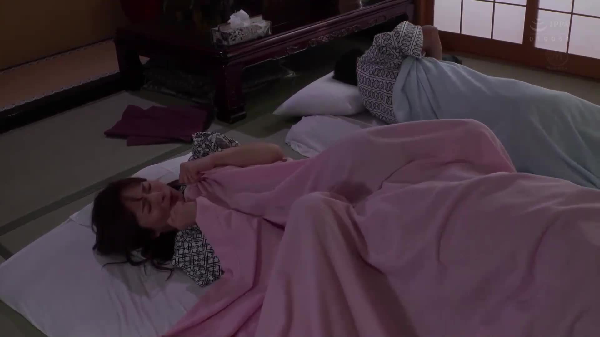 [AI解碼版]每晚與絕倫的叔母狂做的一泊二日榨精旅行 我透過不斷的中出交配達到性觸覺 對於所有的一切都忘記並迷戀於連續中出 白石茉莉奈 - AV大平台 - 中文字幕，成人影片，AV，國產，線上看