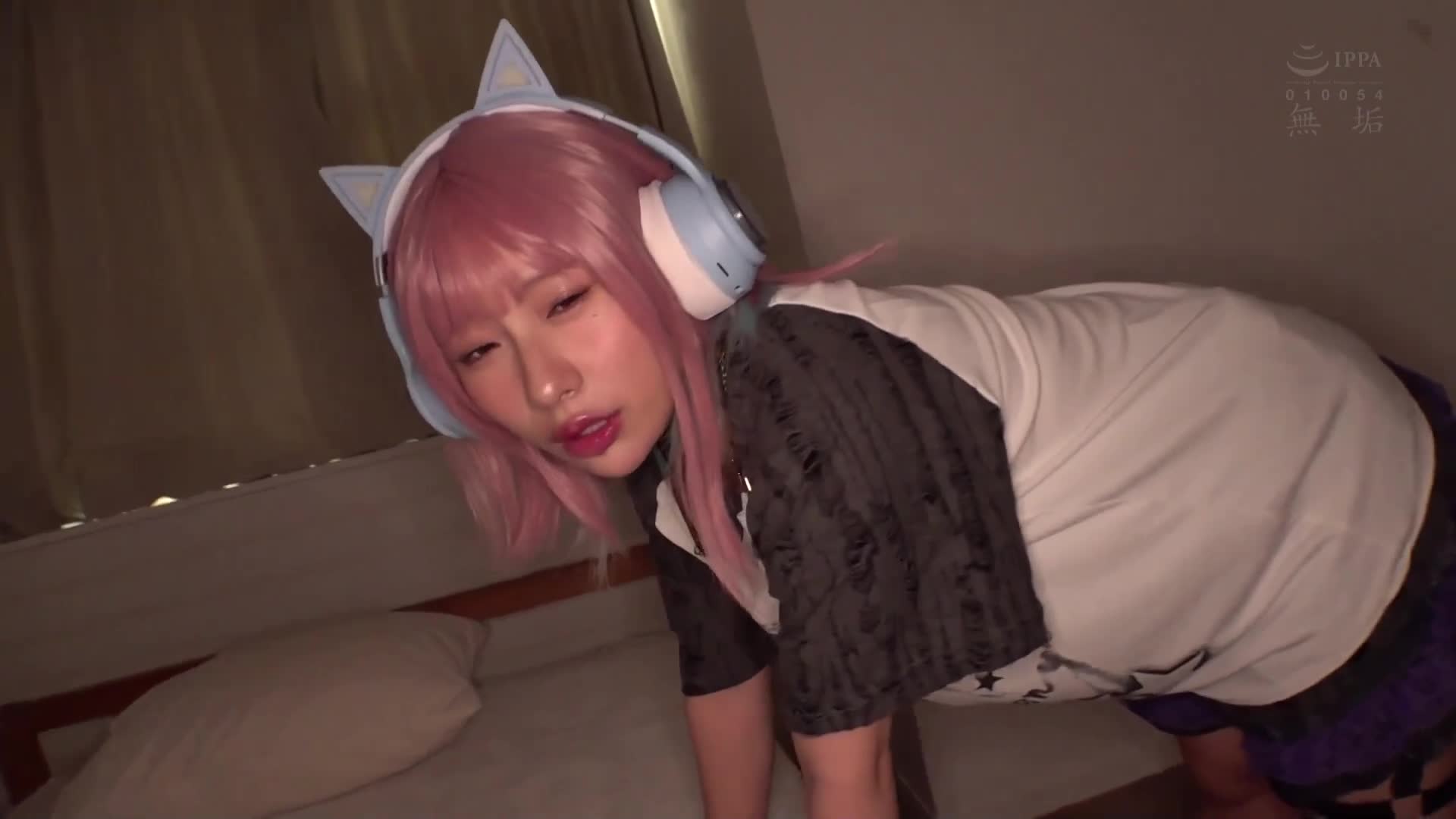 沉迷於中年男性的性慾Cosplayer 極度敏感大量失禁・走光・內射潮吹5次性愛 松井日奈子 - AV大平台 - 中文字幕，成人影片，AV，國產，線上看