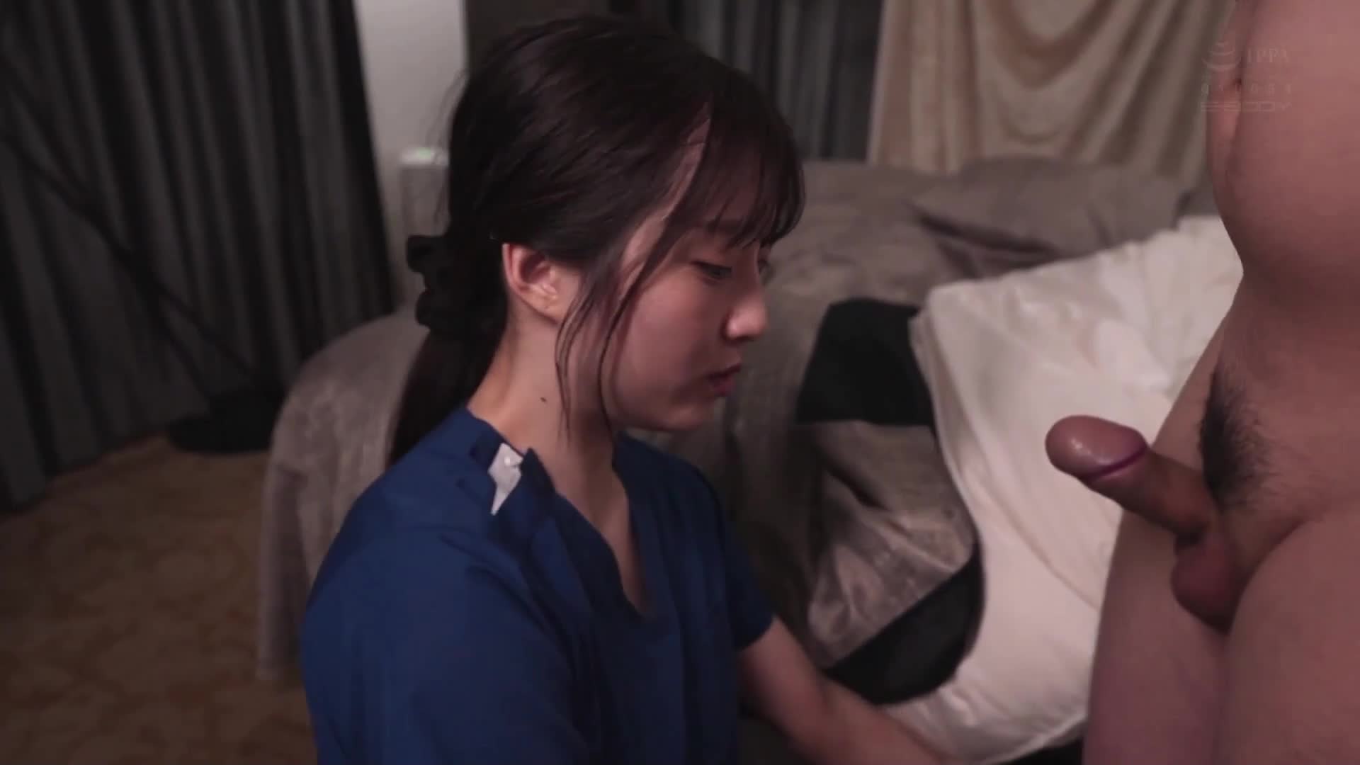 [AI解碼版]這個少女，身心純潔。男人會想要弄髒的樸素單眼皮，雪白絲滑的F罩杯。在某大學醫院實習的醫學系培養出的女大學生，22歲的白羽舞菜。 - AV大平台 - 中文字幕，成人影片，AV，國產，線上看