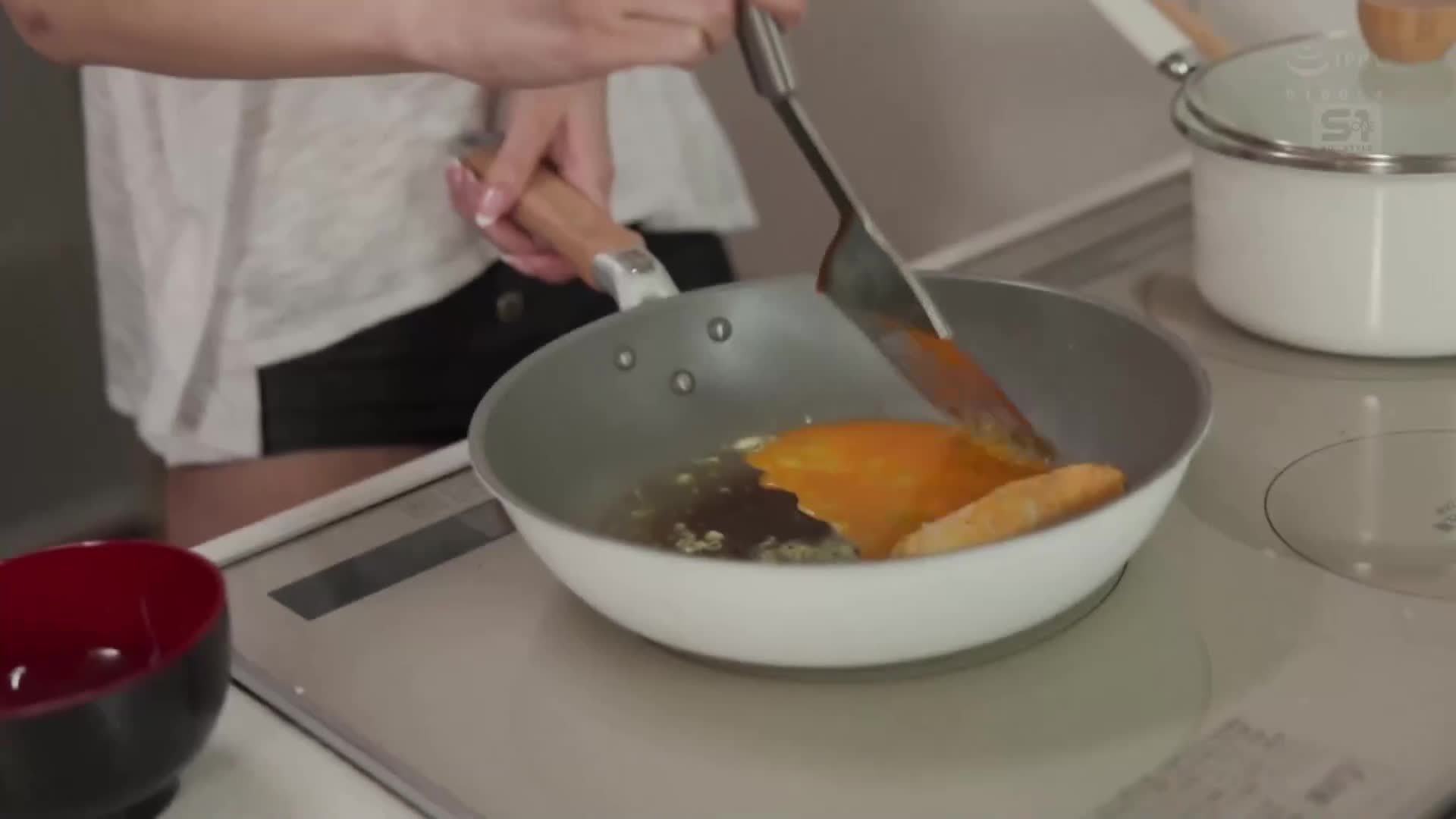 [AI解碼版]因為兒子的妻子很叛逆，所以必須用藥物（※強力媚藥）來治療她。倉木華 - AV大平台 - 中文字幕，成人影片，AV，國產，線上看