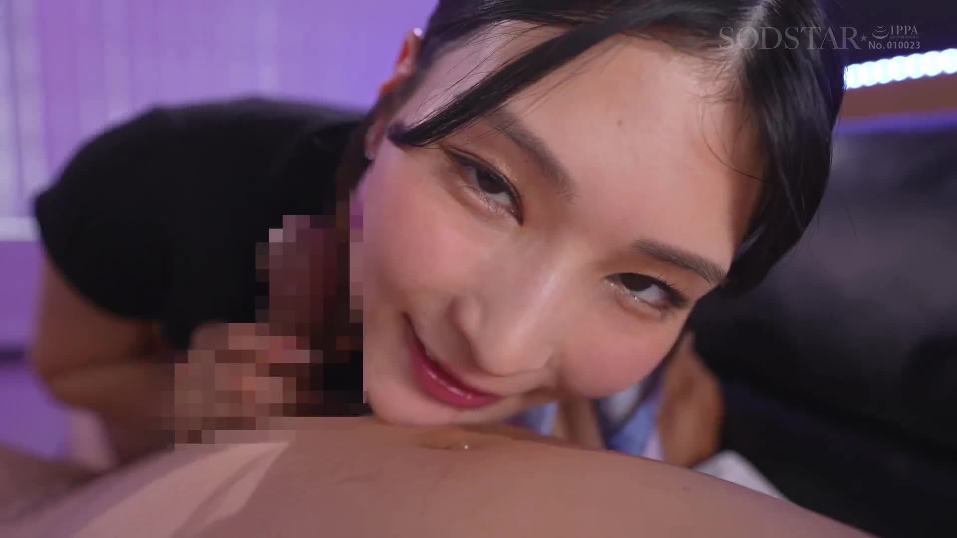 「化妝完美的我和那個孩子，哪個更好？」情侶中在化妝時有20分鐘空閒的男友，在化妝師本庄鈴的陪伴下進行口交和性交並射精在臉上。 - AV大平台 - 中文字幕，成人影片，AV，國產，線上看