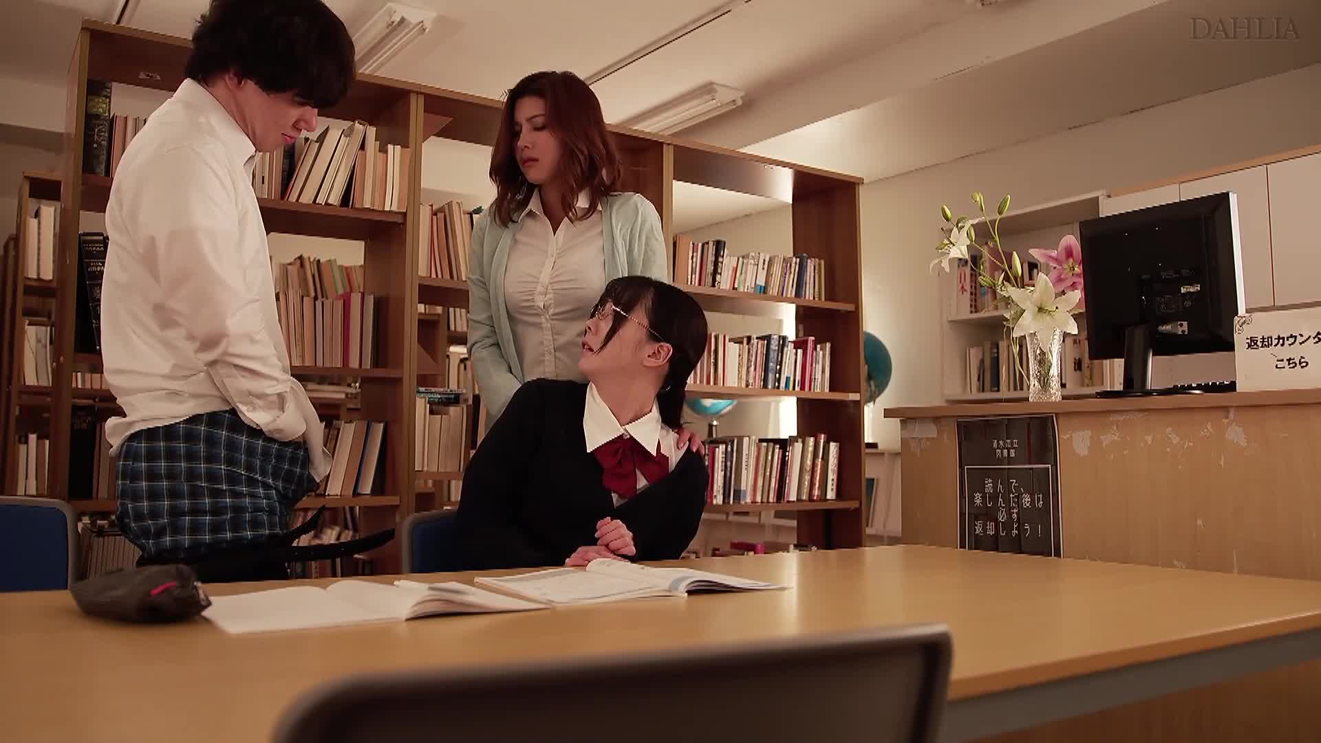 為了保護優等生免受不良學生侵害...人妻女教師 放學後肉便器 美乃雀 美之嶋惠理 - AV大平台 - 中文字幕，成人影片，AV，國產，線上看