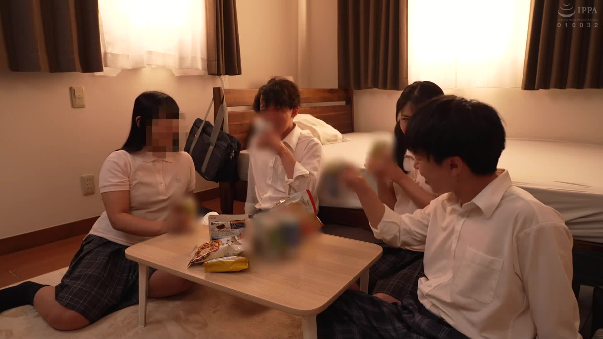 慢慢插入×無聲射精『不行…插那麼深會出聲的』『不能動作太猛烈…出聲會被發現的…』我錯誤地在女友睡覺時動了親友（女性朋友）！當女友沒醒來時，我慢慢插入… - AV大平台 - 中文字幕，成人影片，AV，國產，線上看