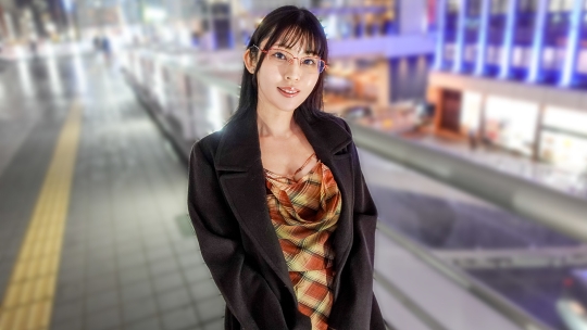 SIRO-5665負面眼鏡女子太過色情！認為自己不受歡迎的消極發言女孩，被執著地挑逗敏感乳頭，用動漫聲音不斷高潮！一開始還有些避忌親吻，但隨著感官的刺激，漸漸變得越來越色情！最後更是主動伸出舌頭求欲，變得極度色情並高潮！【初拍】在網上投稿AV→AV體驗拍攝 2544 - AV大平台 - 中文字幕，成人影片，AV，國產，線上看