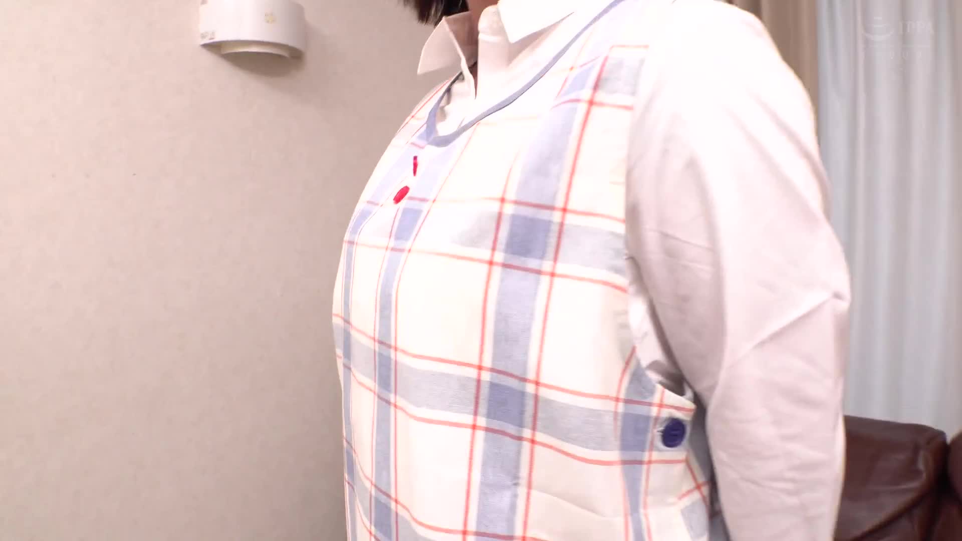 珏士小姐為童貞小哥哥提供充滿母愛的口交服務和柔軟的乳交！穿著裸圍裙用生肉棒筆直插入，處女之夜性愛！由天使般多次性愛中射精！！ - AV大平台 - 中文字幕，成人影片，AV，國產，線上看