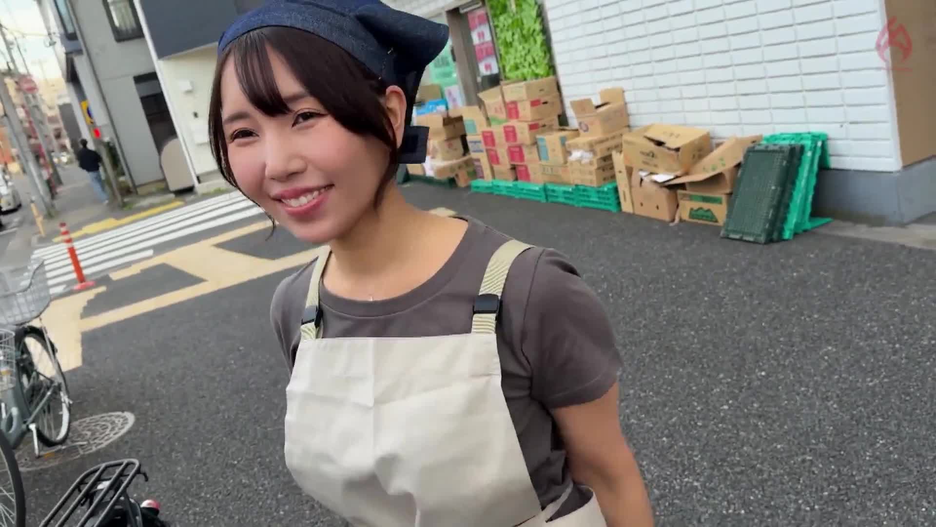 【47歲的我孫子市居民，三個孩子的母親，在餐廳工作】對正在接近閉經的子宮進行大量內射。與大學生的熱戀中的已婚女子，為期五個月的愛意滿溢的子宮記錄。美丘里美 - AV大平台 - 中文字幕，成人影片，AV，國產，線上看
