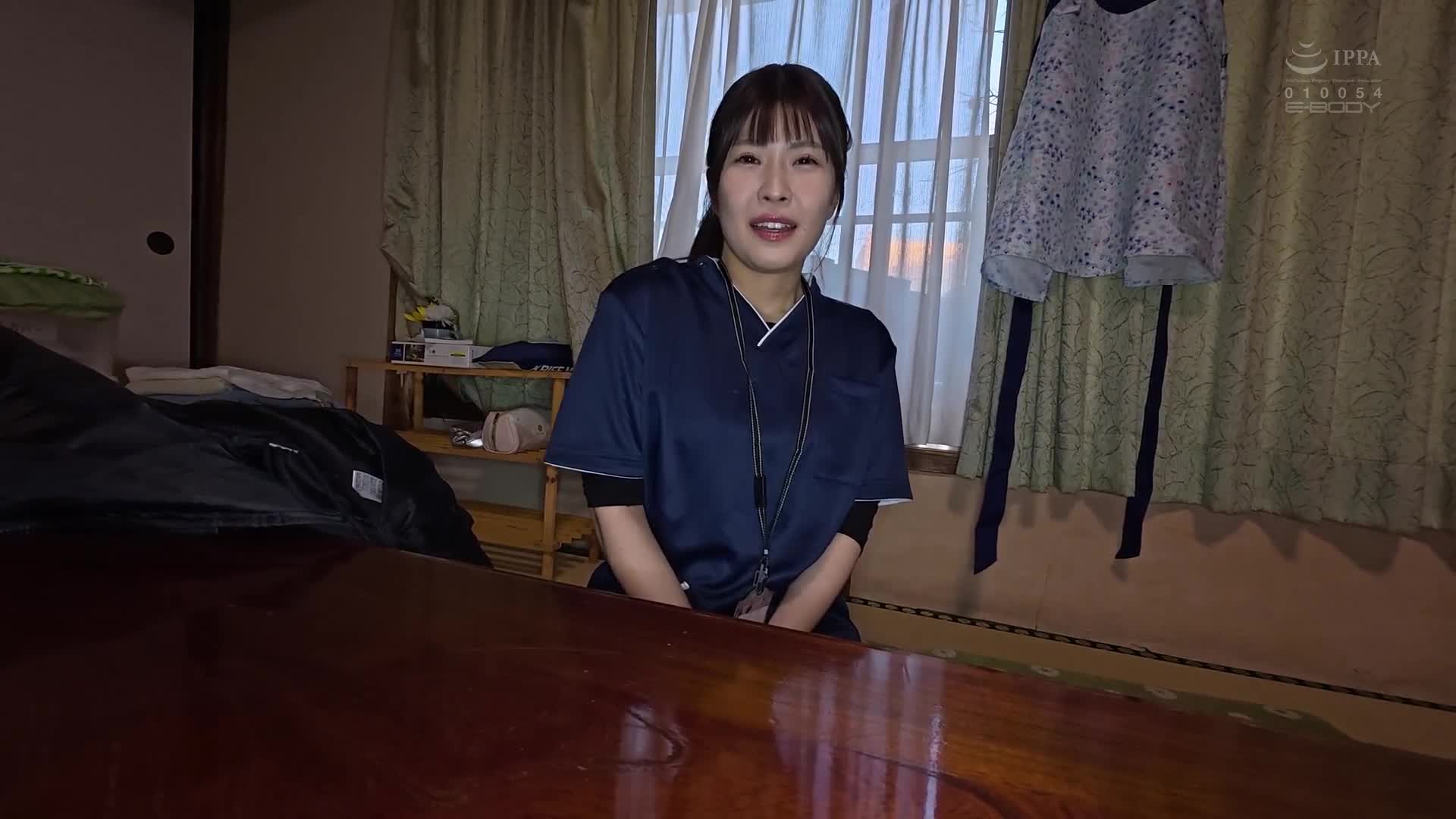 支撐離島的訪問護士：週末婚6年 單身島上的護士無法拒絕 山科鈴香 27歲 - AV大平台 - 中文字幕，成人影片，AV，國產，線上看