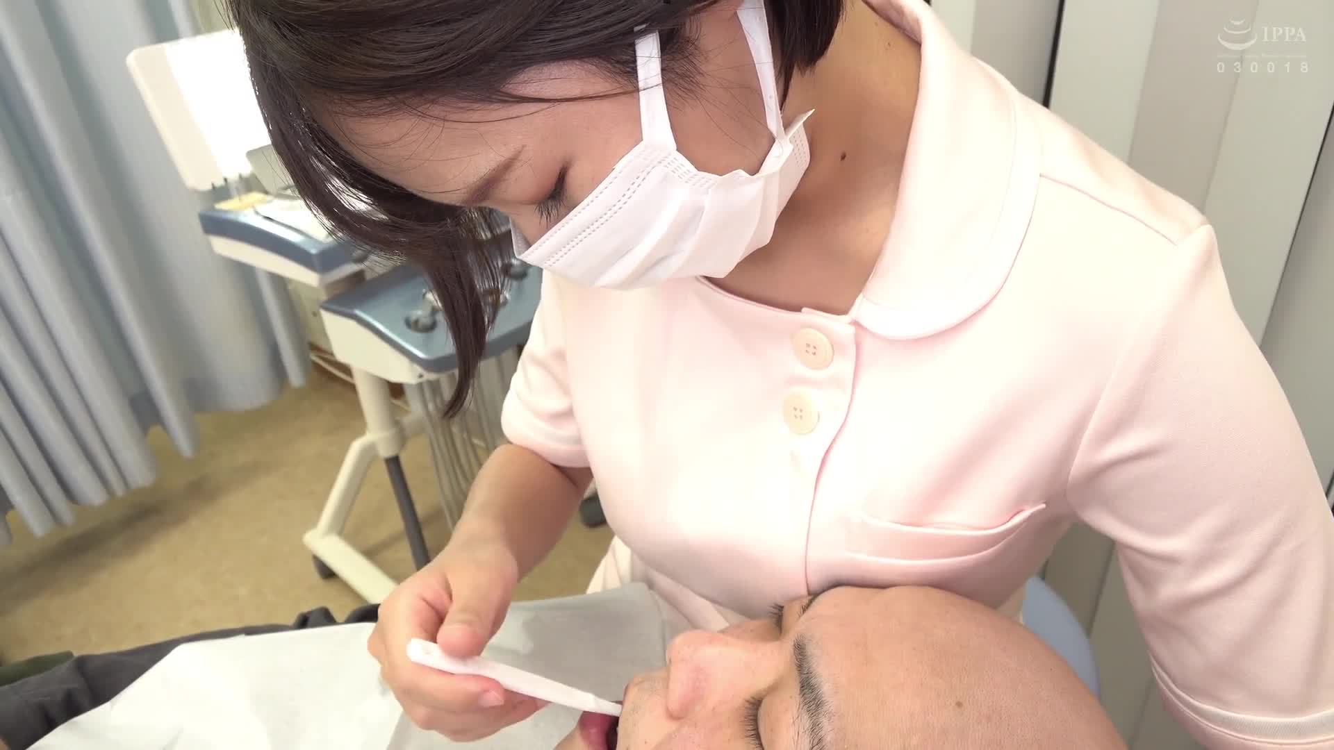 堅信犯的豐滿巨乳為誘惑，在該診所工作的牙科衛生師 - AV大平台 - 中文字幕，成人影片，AV，國產，線上看