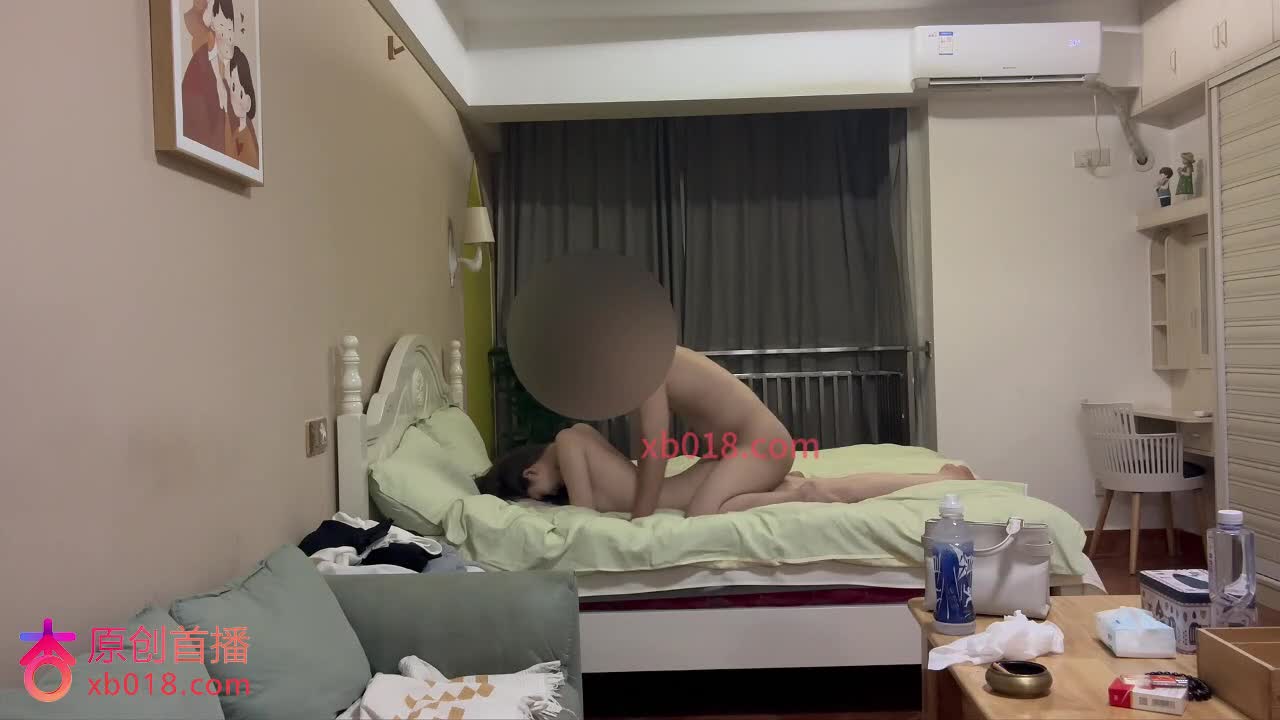 杏吧書生 今天約了一個05年膚白貌美175大長腿，剛下海兼職沒多久，身材苗條笑起來非常甜，在上面做愛的時候妹子自己把套子做到逼裡面去了，我和妹子都沒有發現，妹子發現時被嚇得半死，跟他用各種姿勢做愛非常爽 - AV大平台 - 中文字幕，成人影片，AV，國產，線上看