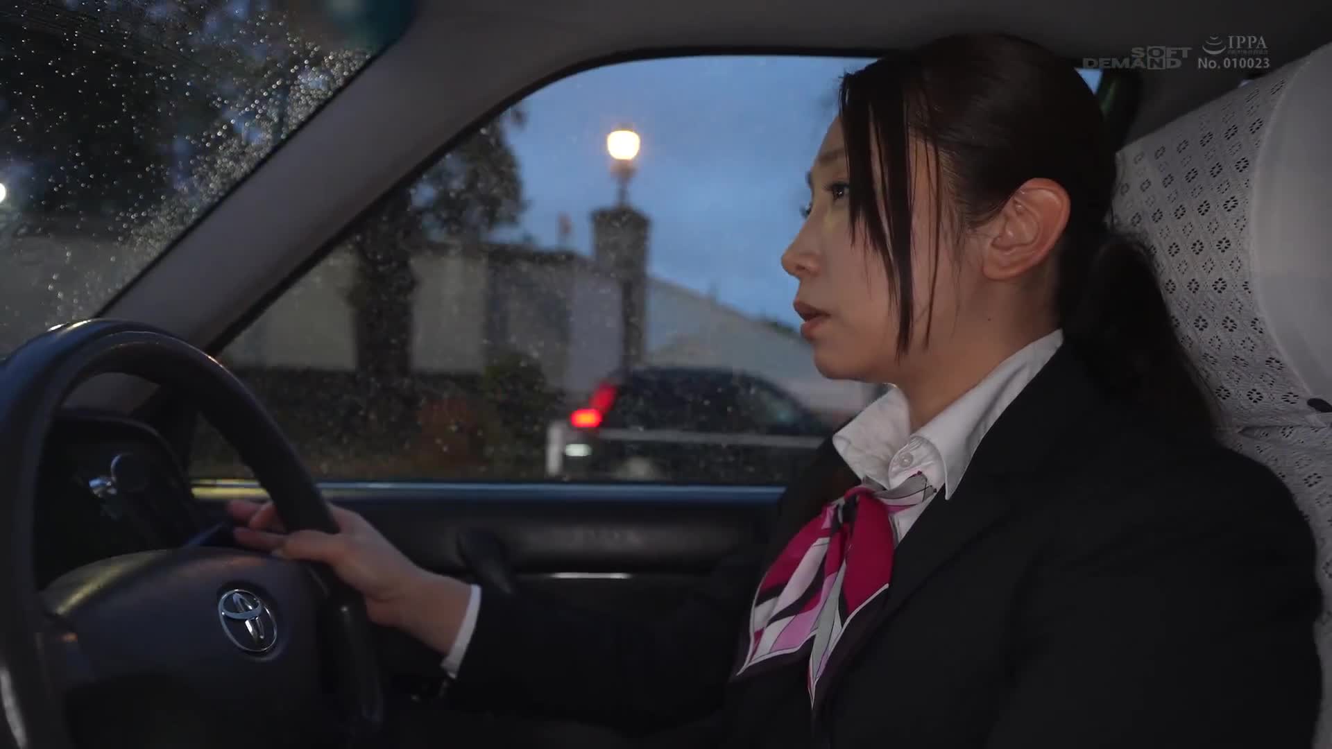 SNS總追隨者9萬人 人妻女性計程車司機 春木蘭子 45歲 AVDEBUT「努力為客戶提供優質服務，但喜歡粗暴的婚外性愛」 - AV大平台 - 中文字幕，成人影片，AV，國產，線上看