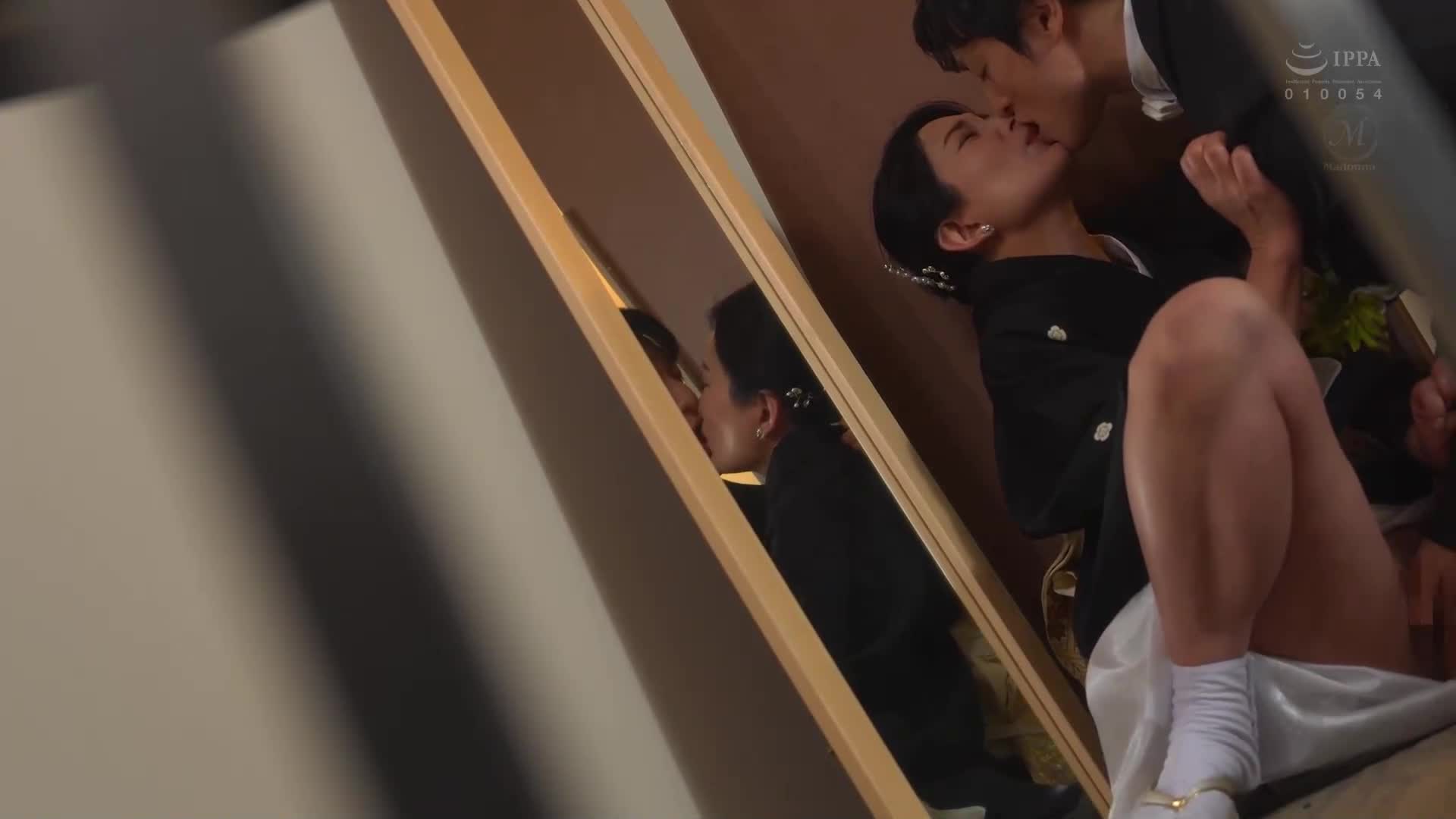 [AI解碼版]看著女兒幸福的一刻…在婚禮上被女婿侵犯的母親 一色桃子 - AV大平台 - 中文字幕，成人影片，AV，國產，線上看