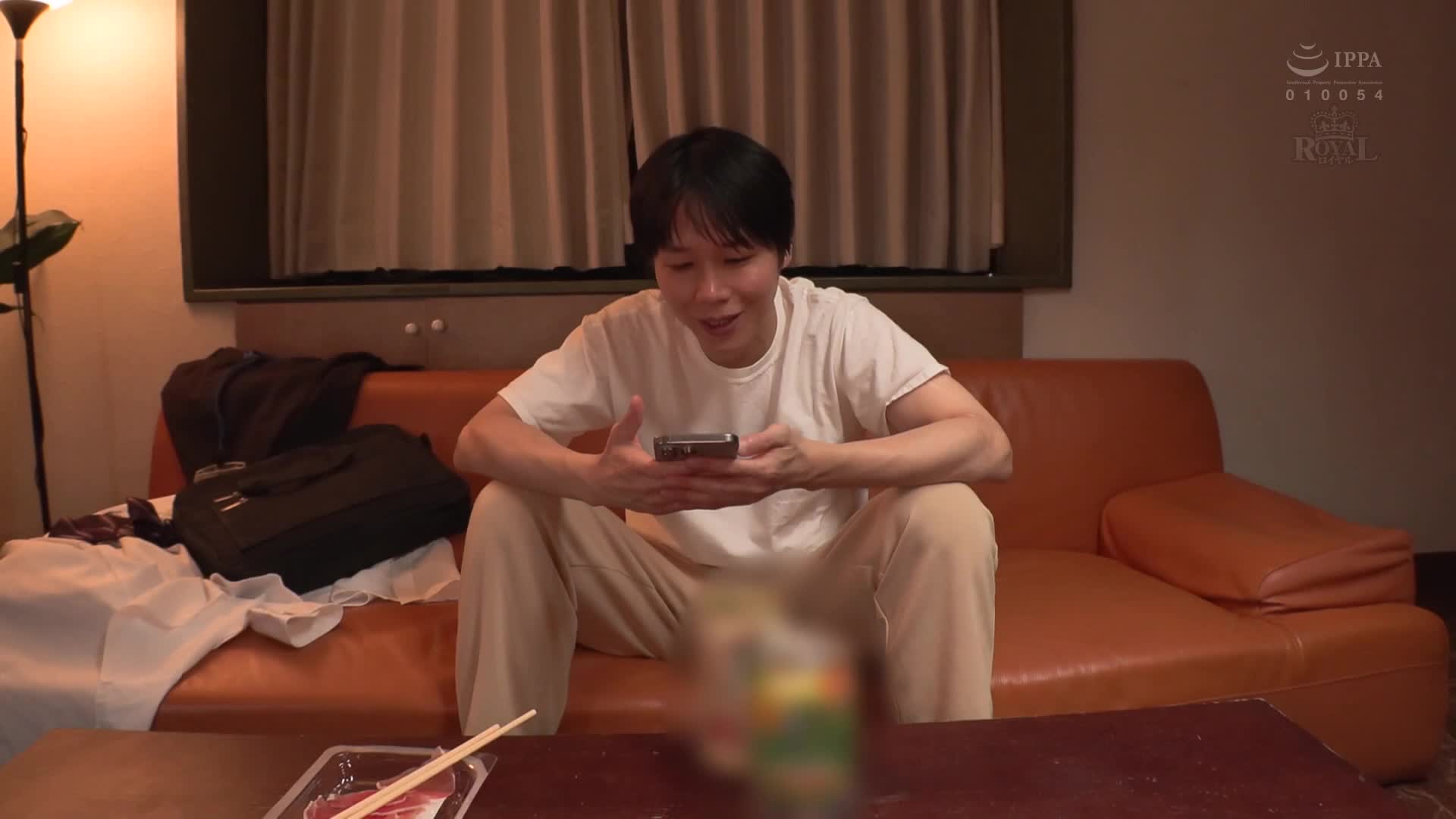 讓人隨意控制的手機應用程式變身成自慰器。即使辱罵著我，也成為主動插入的馬屁乳交陰道。木下日葵 - AV大平台 - 中文字幕，成人影片，AV，國產，線上看