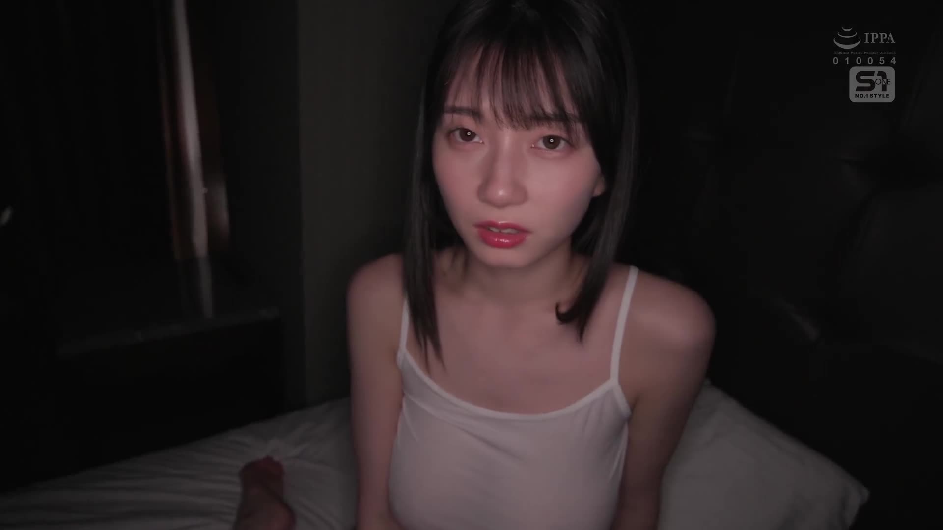 最強OL小姐，在出差地和討厭的中年上司共用房間...卻意外陷入極端性騷擾中！瀨戶環奈 - AV大平台 - 中文字幕，成人影片，AV，國產，線上看