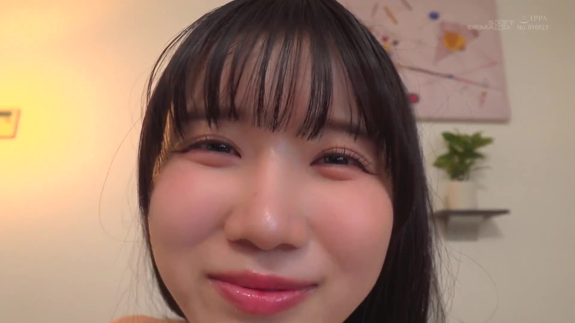 18歲淫語課程 - 明亮活力的笑容變得通紅！一直對著鏡頭，被包圍在令人尷尬的話語中，南愛里 - AV大平台 - 中文字幕，成人影片，AV，國產，線上看