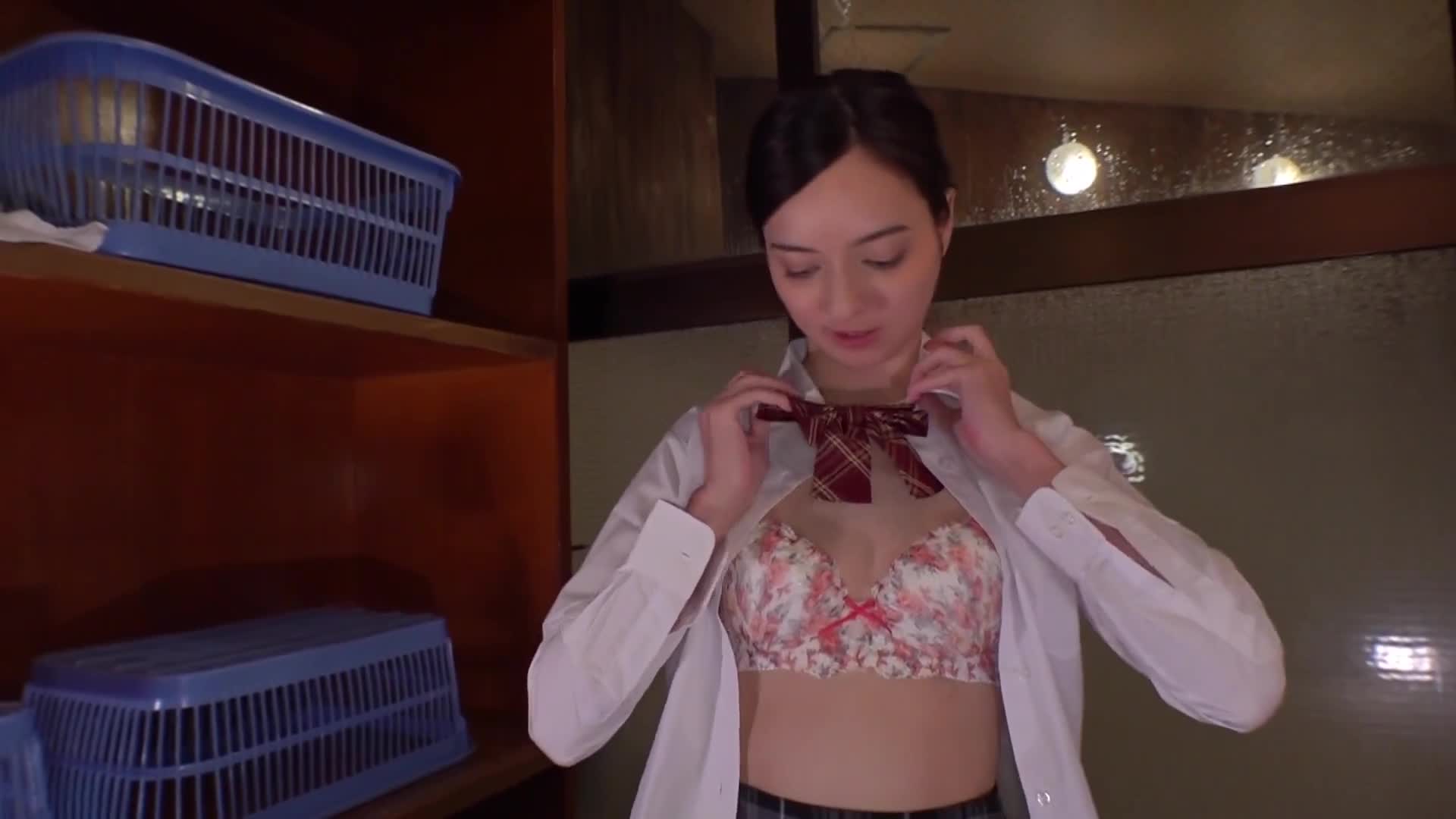 溫泉街最美麗的人妻！身影纖細的社長夫人被偷情並內射交換 - AV大平台 - 中文字幕，成人影片，AV，國產，線上看