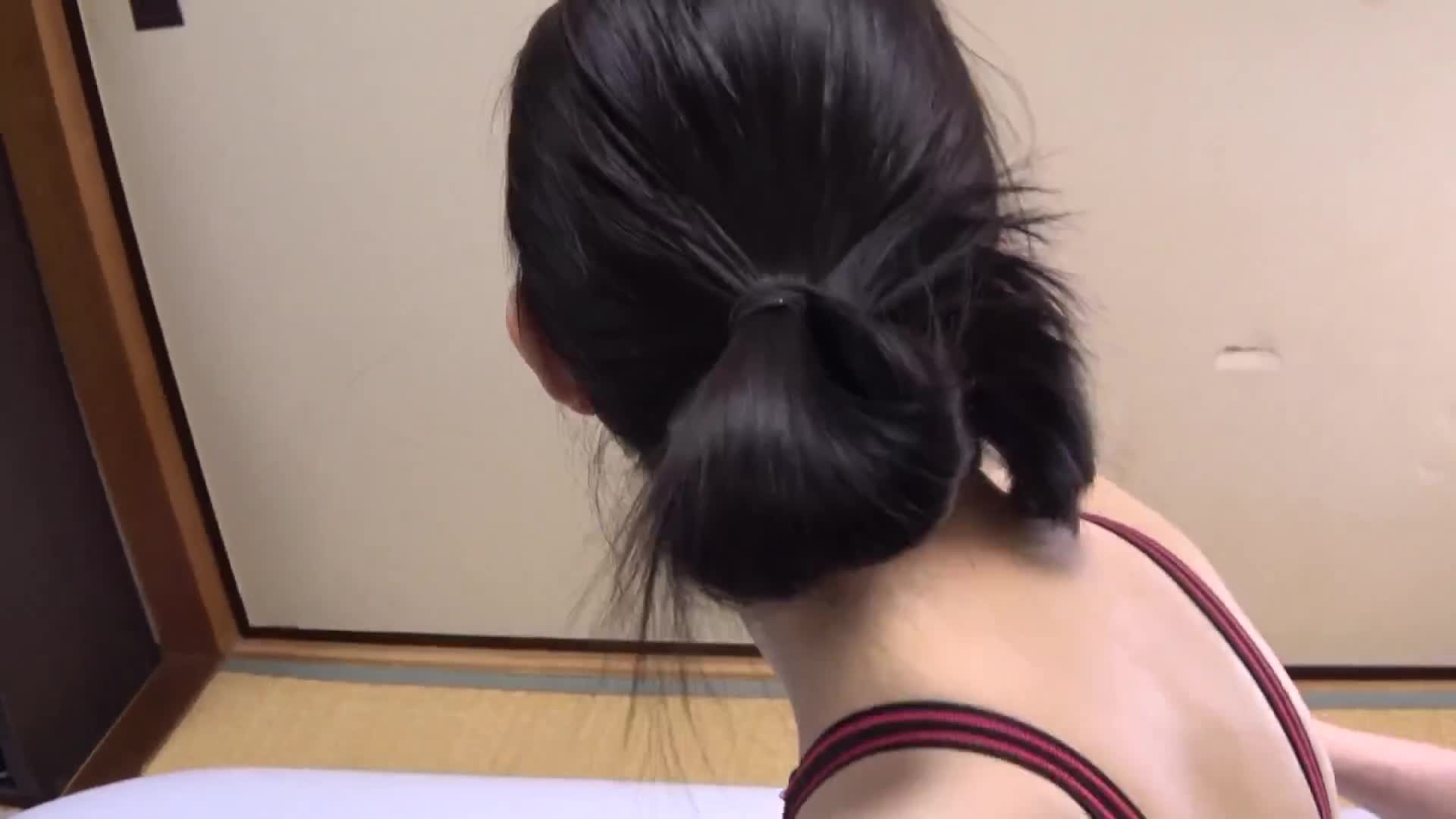 鈴木真夕 濕潤閃亮緊貼 神級競泳泳衣 可愛女子的競泳泳衣身姿濕潤享用！從換衣拍攝開始，從貧乳到巨乳、無毛、露出腋窩等的特殊照顧，完全穿著享受潤滑肥皂遊戲和競泳泳衣灑滿的AV。 - AV大平台 - 中文字幕，成人影片，AV，國產，線上看