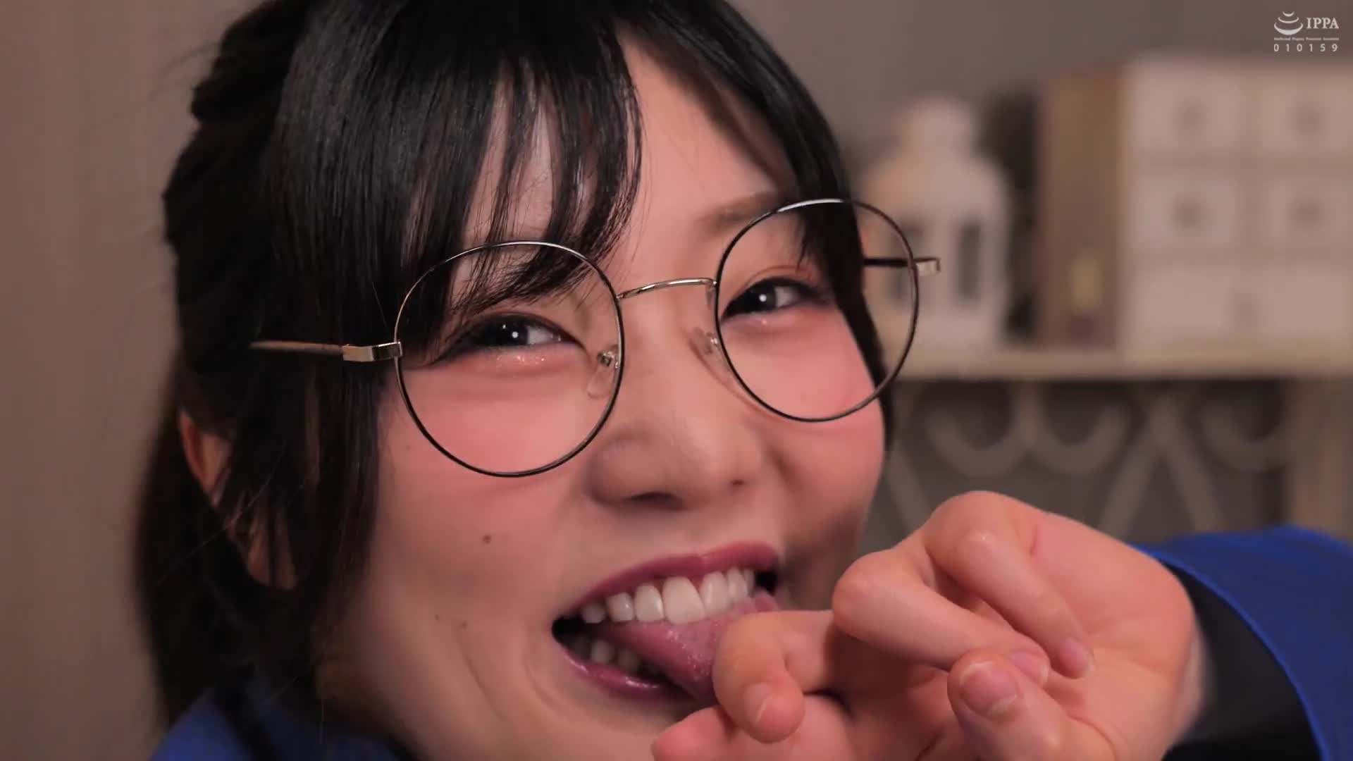 過度保護的父親拍攝的家庭影片：AV男優和箱入娘的近親相姦性愛學習—賀川香子 - AV大平台 - 中文字幕，成人影片，AV，國產，線上看