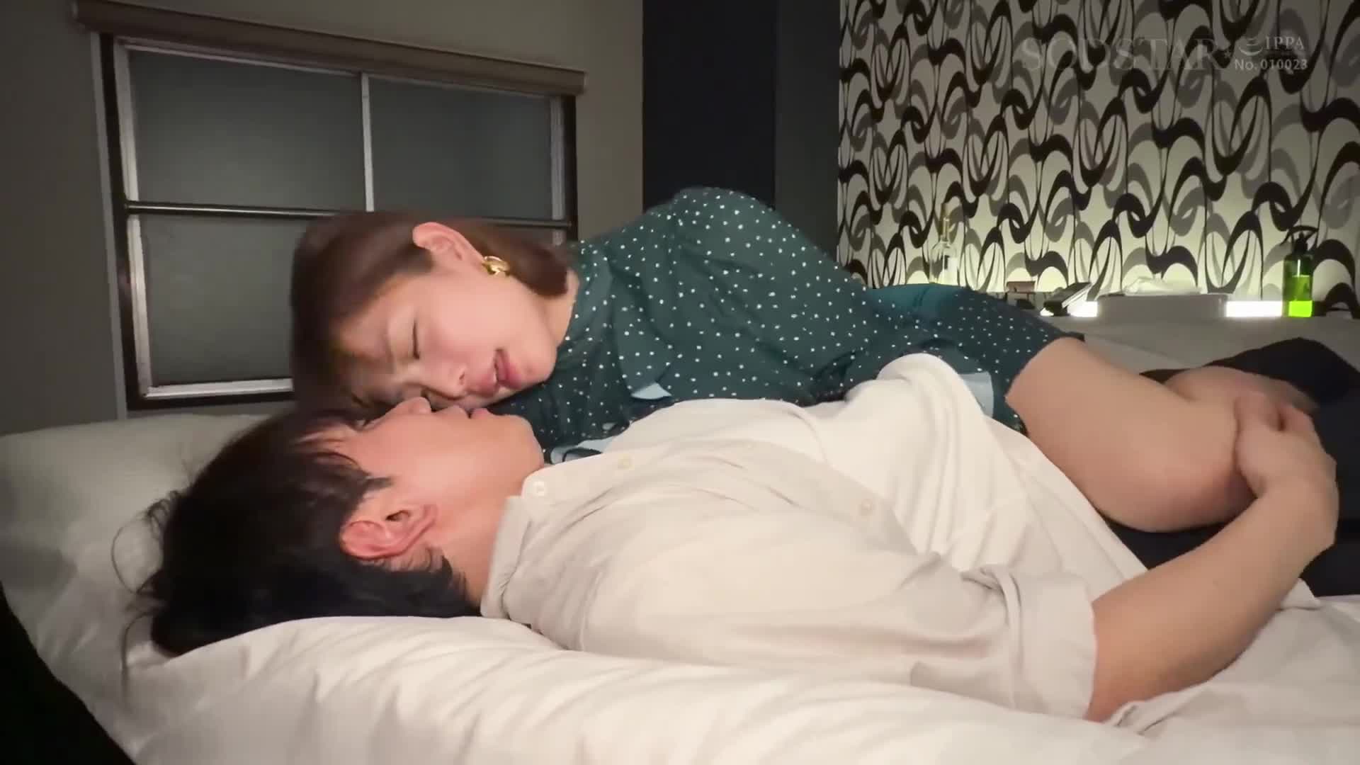 慾望盡露的紗倉真菜在完全放鬆的狀態下隨著本能大肆狂歡的生動私密交配. - AV大平台 - 中文字幕，成人影片，AV，國產，線上看